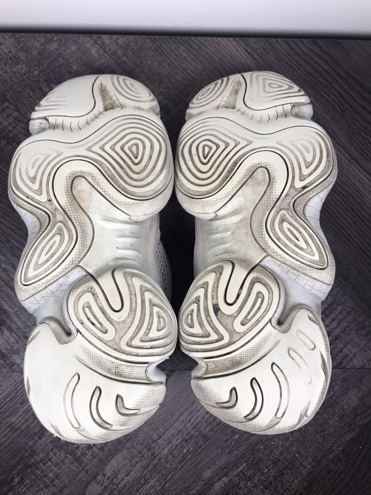 Adidas × Kanye West Adidas Yeezy Boost 500 Salt Size US 7.5 / EU 40-41 - 6 Thumbnail