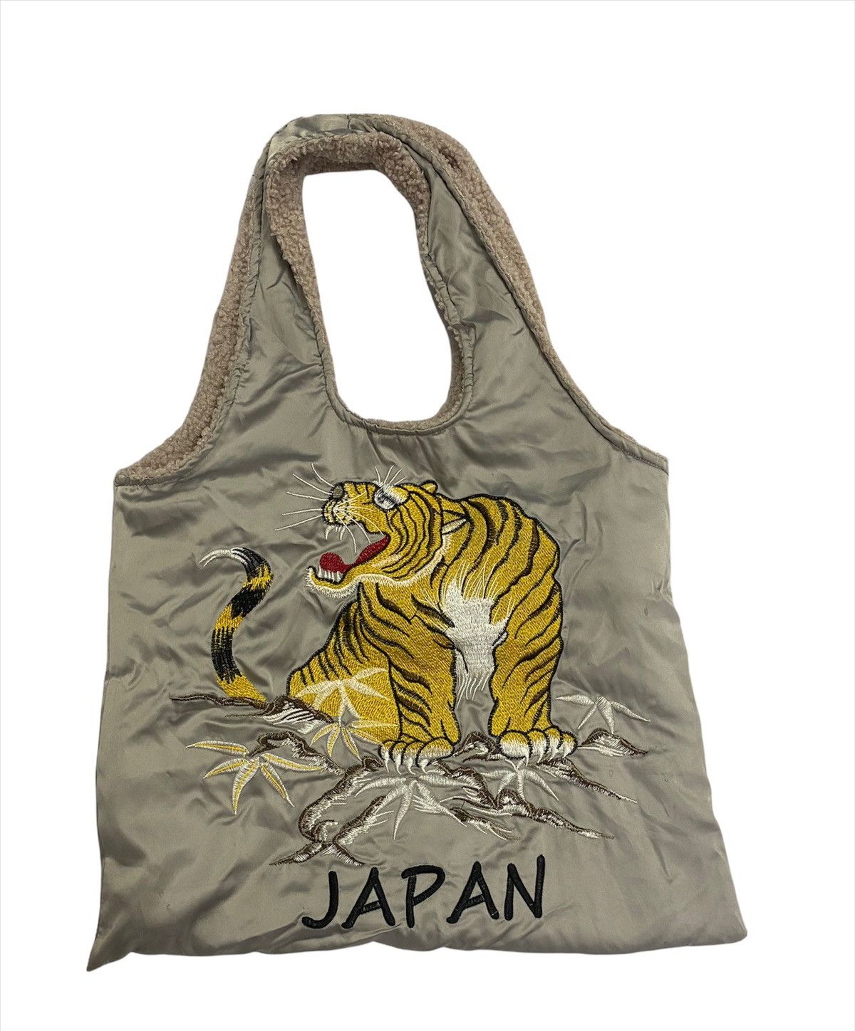 Band Tees Vintage Sukajan Tiger Totebag Embroidery Logo Size ONE SIZE - 1 Thumbnail