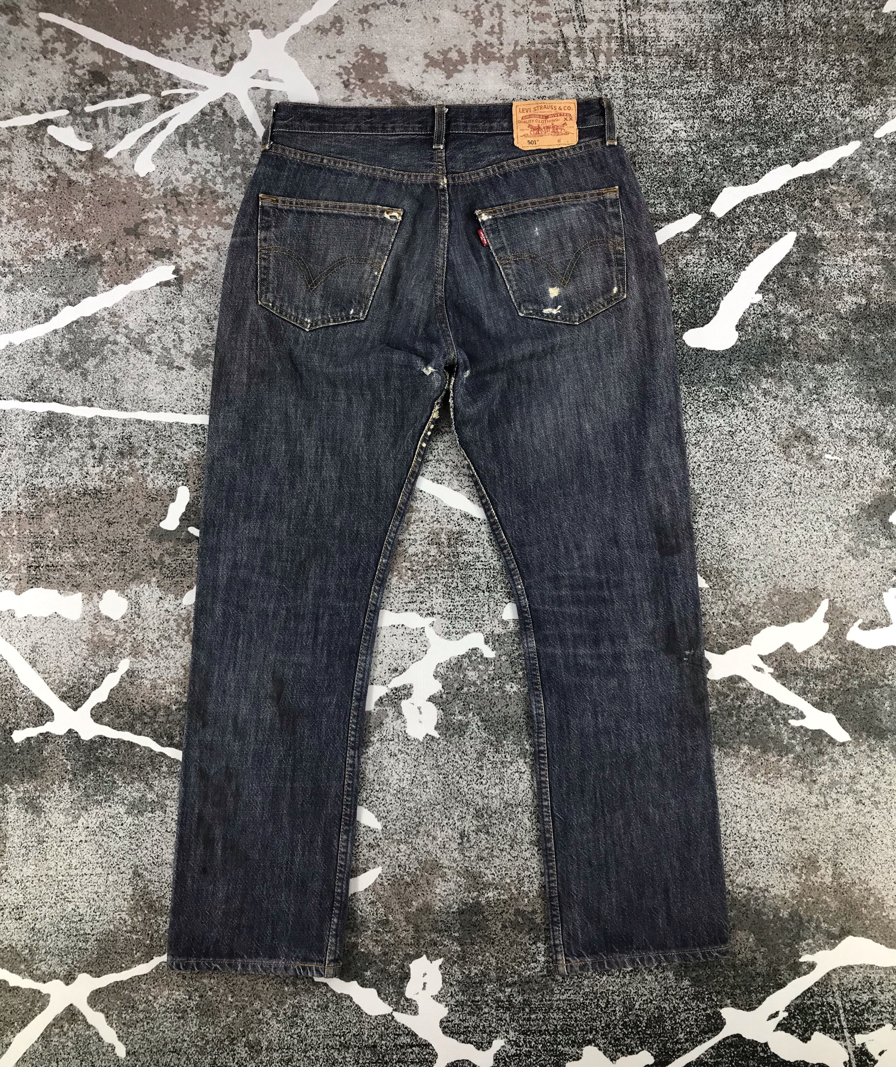 Levi's Vintage Levis 501 Jeans Blue Wash Levi's Distressed Denim Size US 33 - 2 Thumbnail