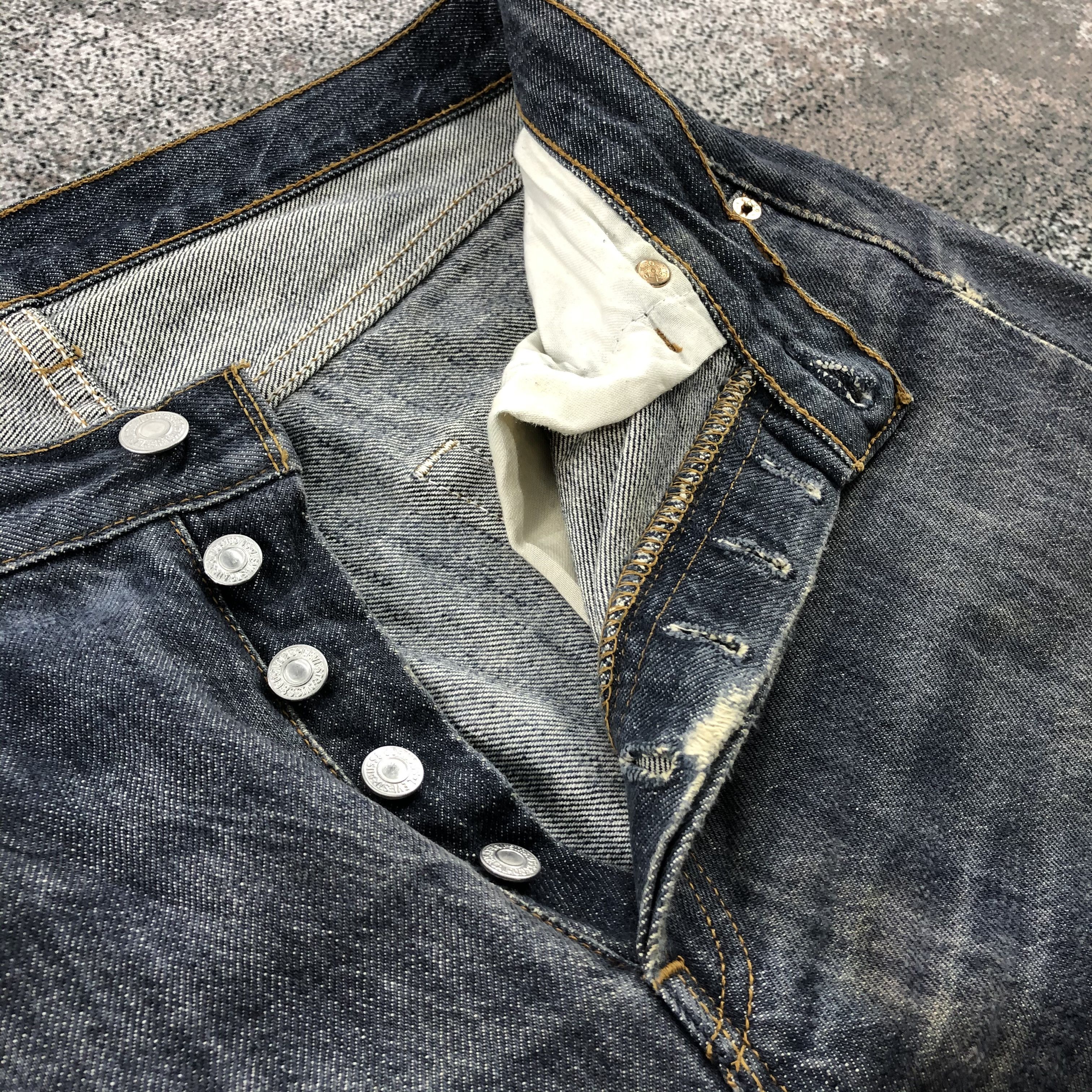 Levi's Vintage Levis 501 Jeans Blue Wash Levi's Distressed Denim Size US 33 - 8 Thumbnail