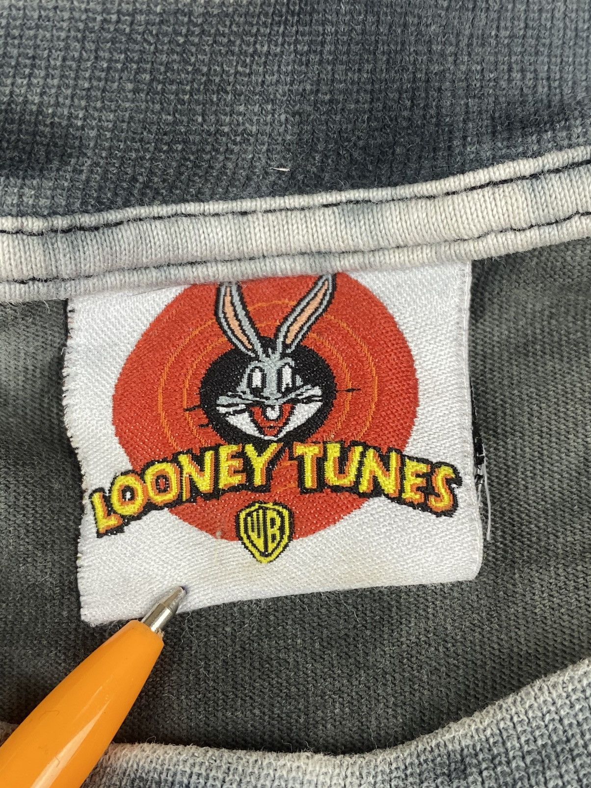 Vintage × Warner Bros Vintage Warner Bros Looney Tunes Taz Mania T Shirt Size S Size US S / EU 44-46 / 1 - 12 Thumbnail