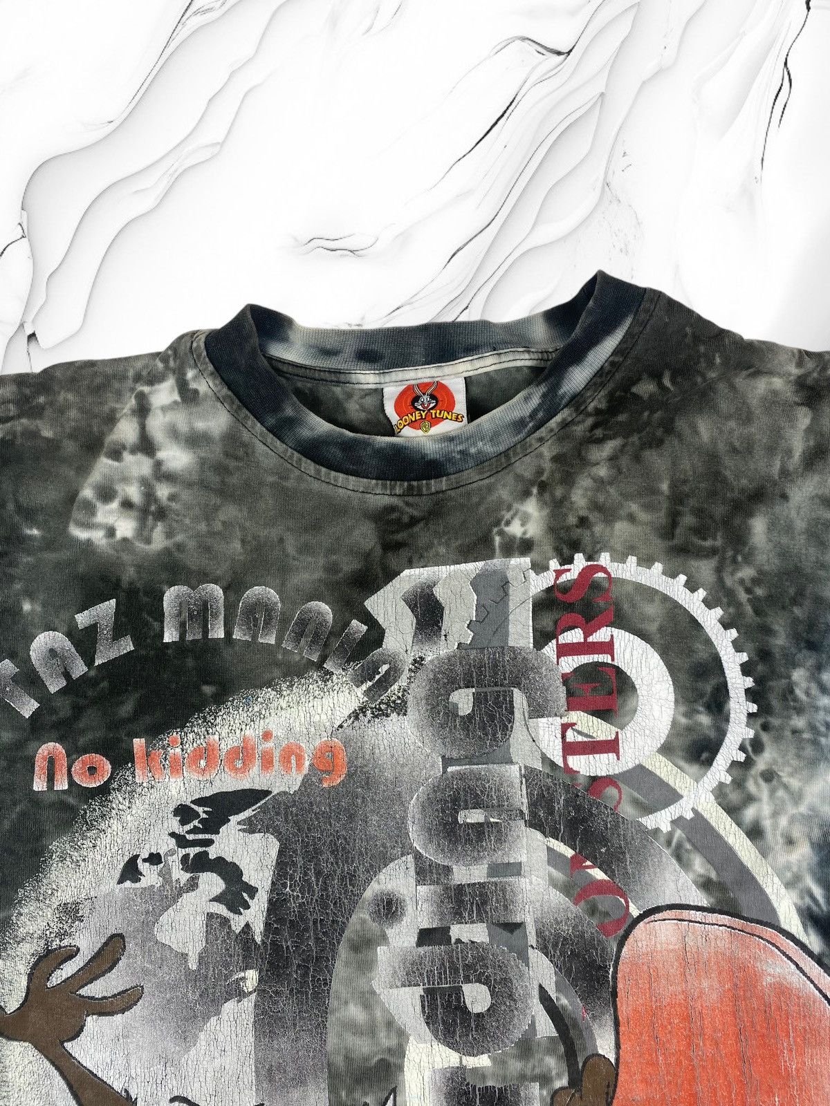 Vintage × Warner Bros Vintage Warner Bros Looney Tunes Taz Mania T Shirt Size S Size US S / EU 44-46 / 1 - 6 Thumbnail