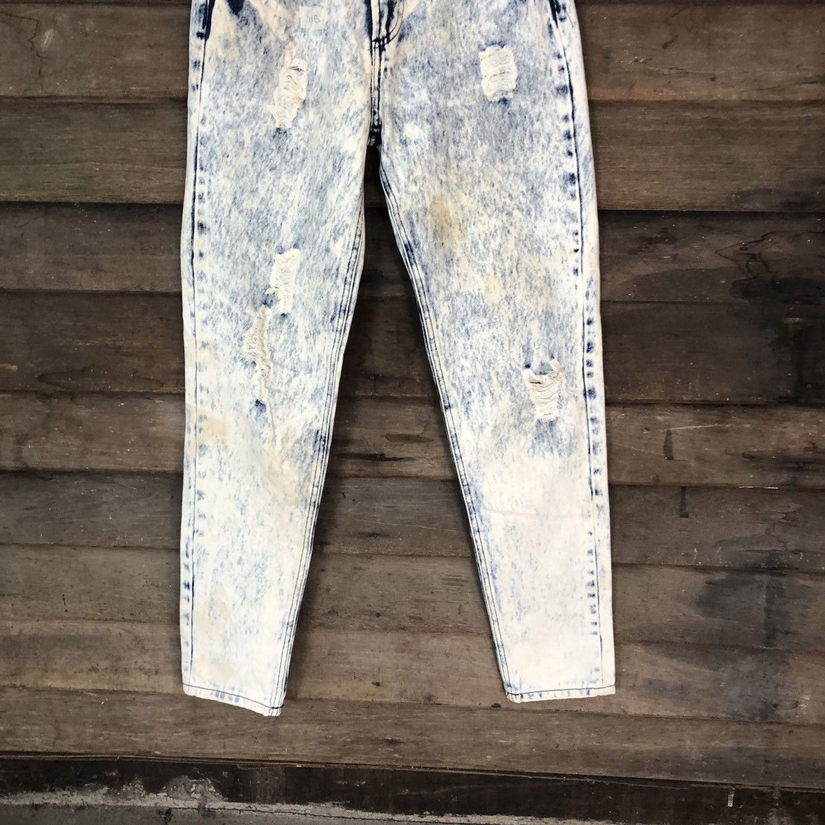 Forever 21 Forever 21 White Distressed Denim Pants #111B Size 26" / US 2 / IT 38 - 3 Thumbnail