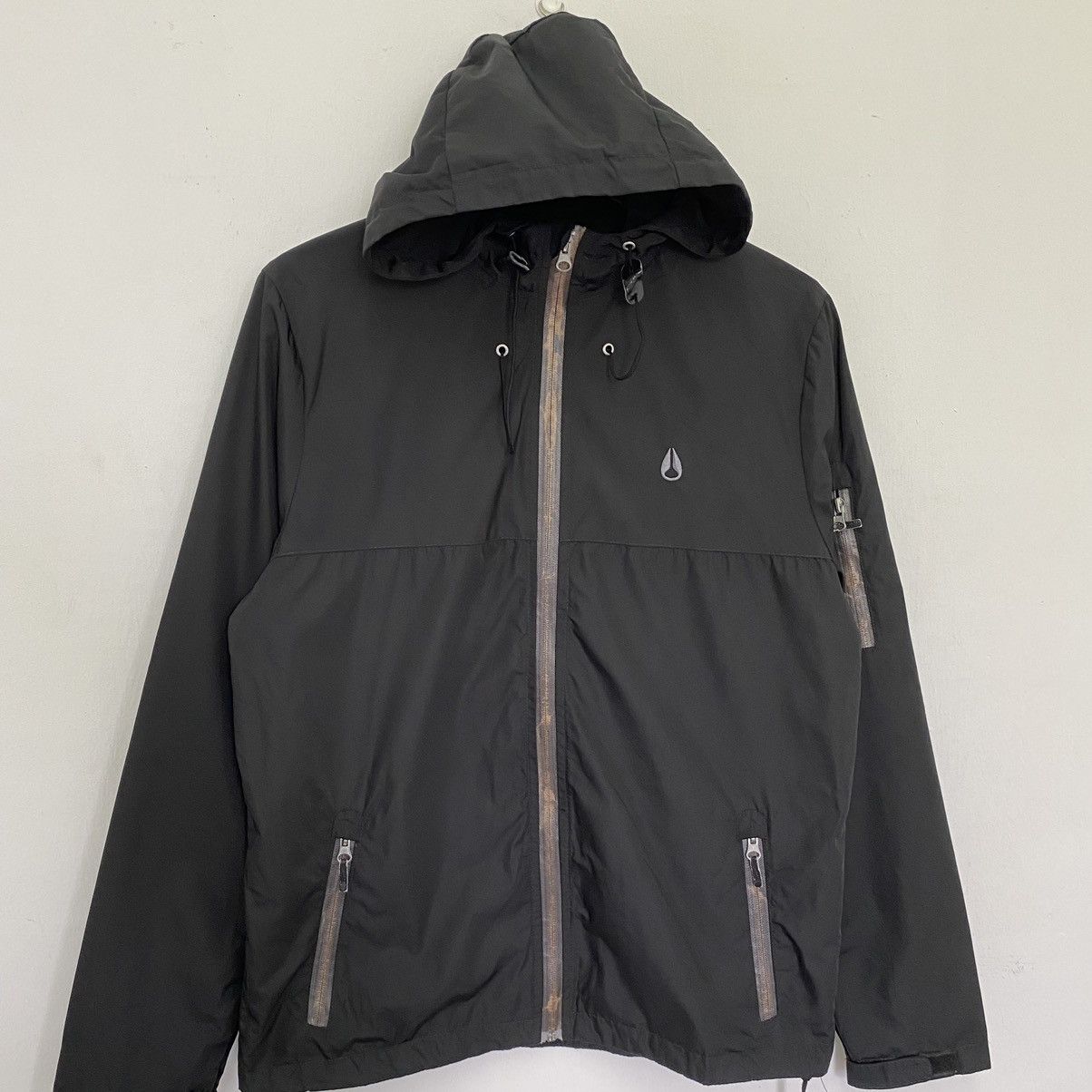 Japanese Brand Vintage Nixon Zip up Jacket Raincoat Size US L / EU 52-54 / 3 - 2 Thumbnail