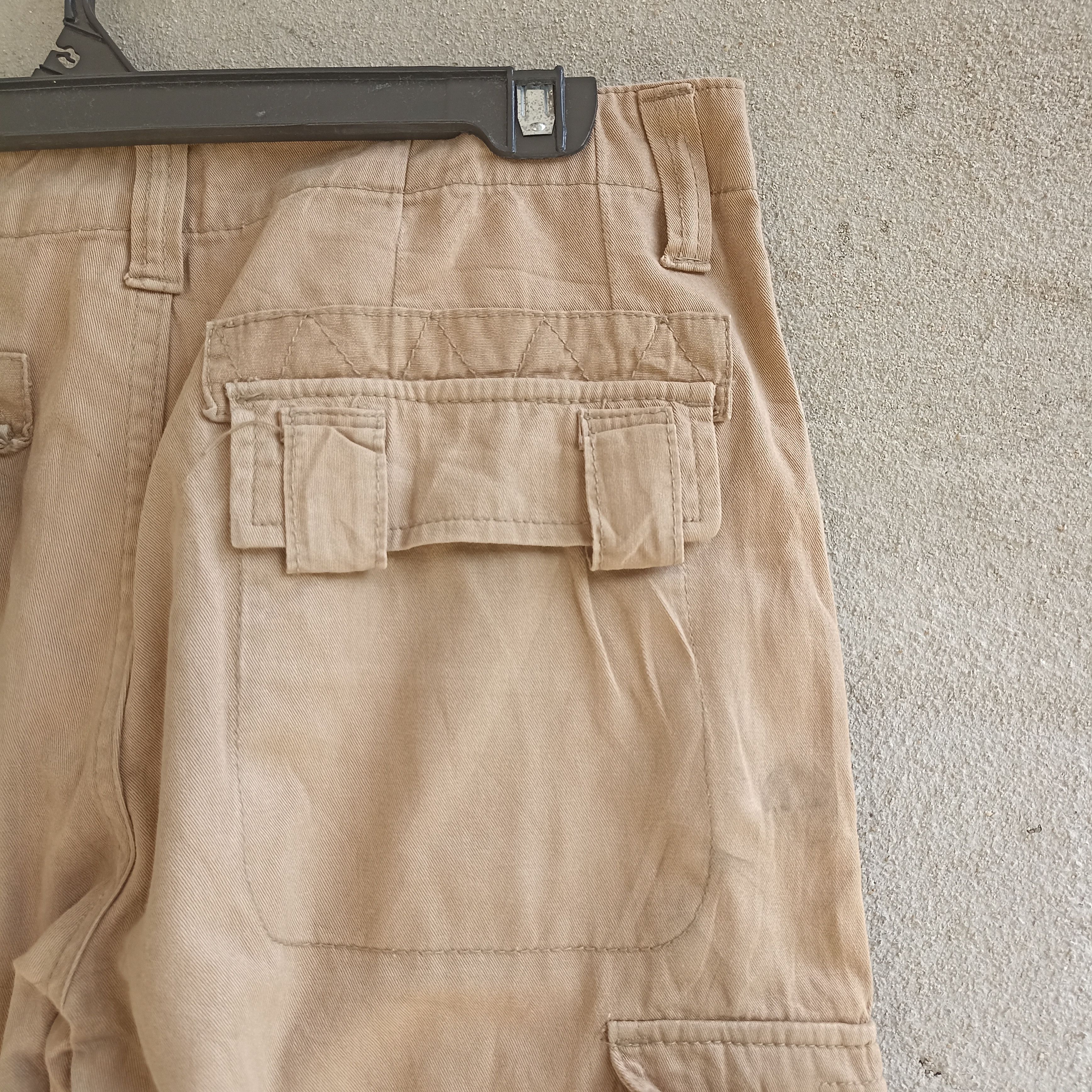 Japanese Brand Unlimited Ability Multipocket Cropped Cargopant Size US 31 - 14 Thumbnail