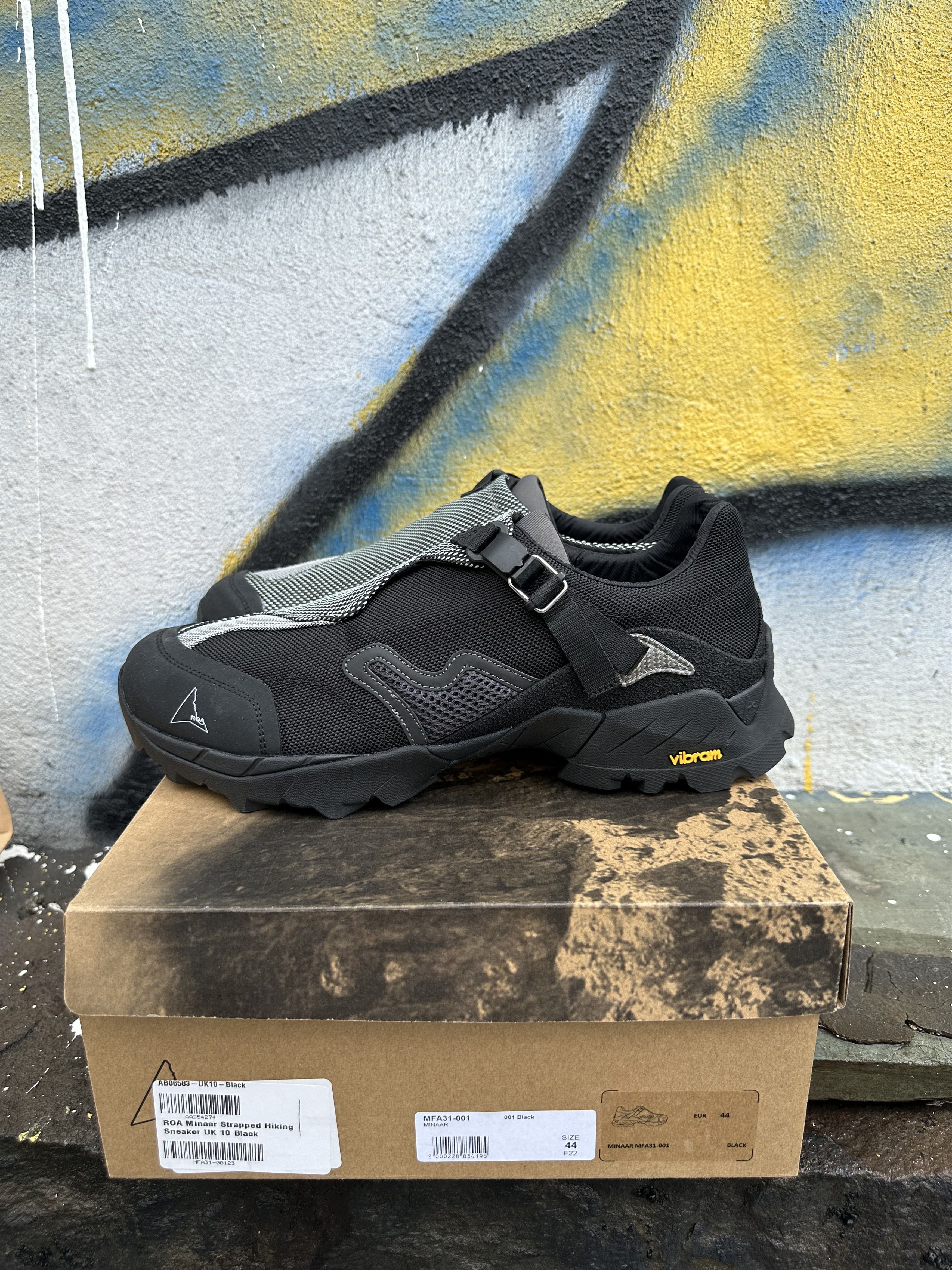 ROA Roa Minaar Strapped Hiking Sneaker | Grailed