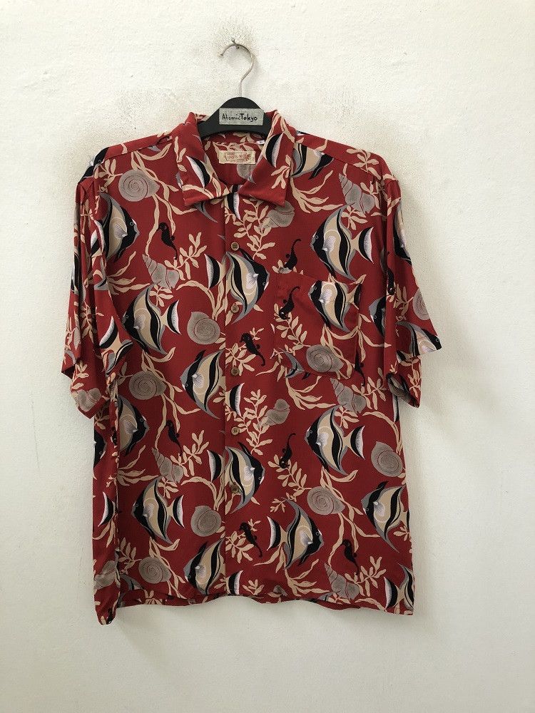 Japanese Brand Surplus Sports Wear Sanforized Seahorse Rayon Hawaii Shirt Size US L / EU 52-54 / 3 - 1 Thumbnail