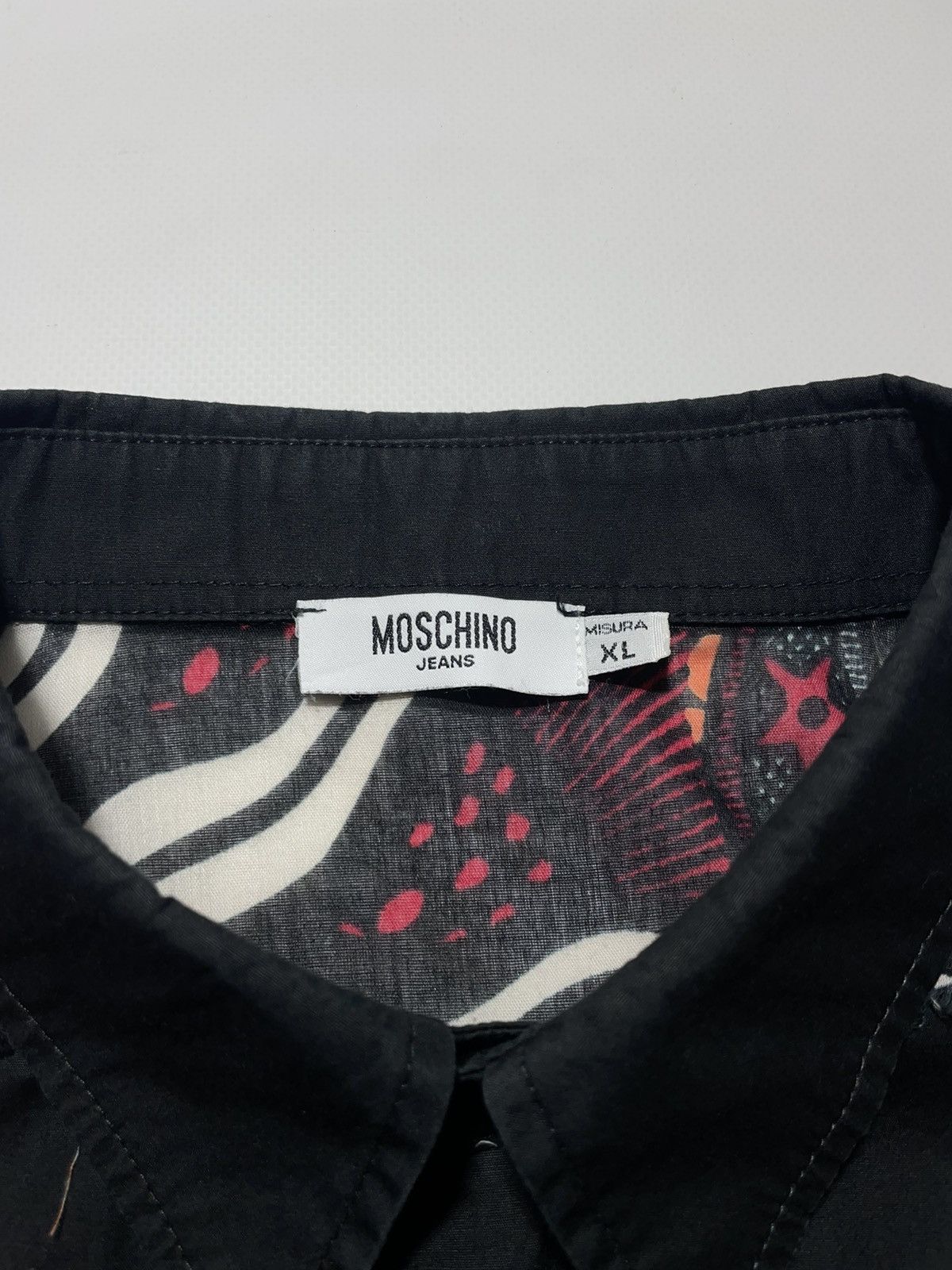 Moschino Vintage Moschino Jeans Short Shirt Size US XL / EU 56 / 4 - 9 Thumbnail