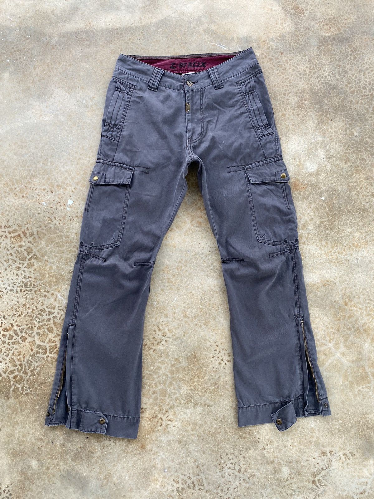 image of Vintage Vache Z-07B52X Distressed Cargo Pants in Faded Grey, Men's (Size 31)