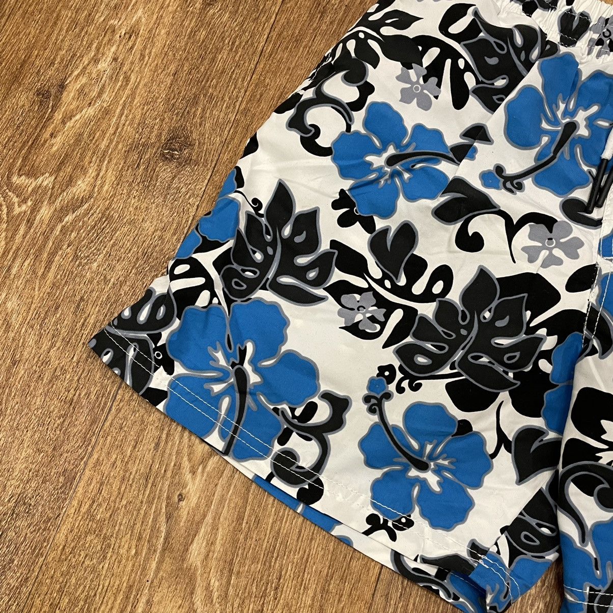 Vintage Vintage 90s Floral All Over Print Shorts Streetwear Y2K 30 Size US 30 / EU 46 - 3 Thumbnail