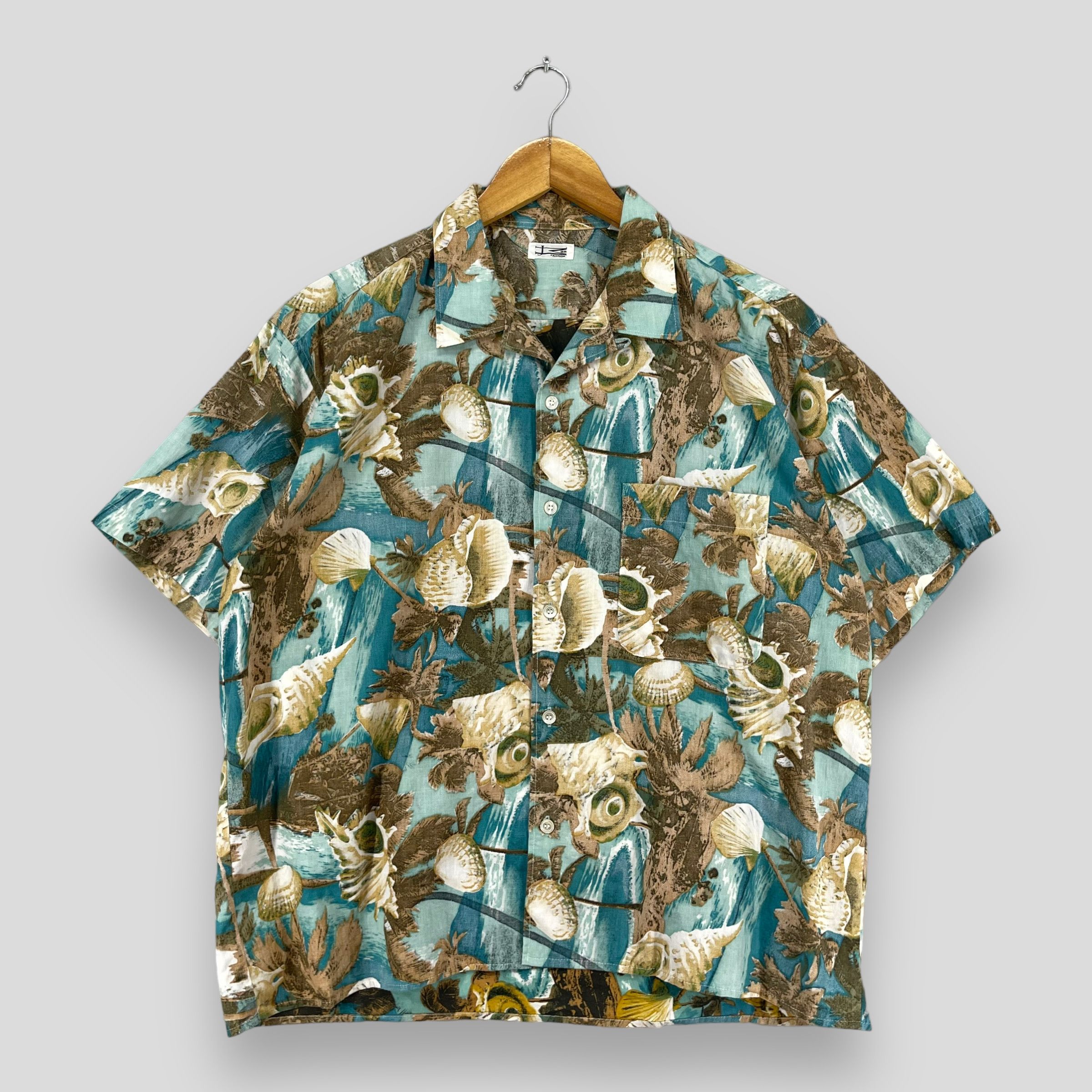 Vintage Hawaiian Coconut Sea Shell Dress Shirt Size L
