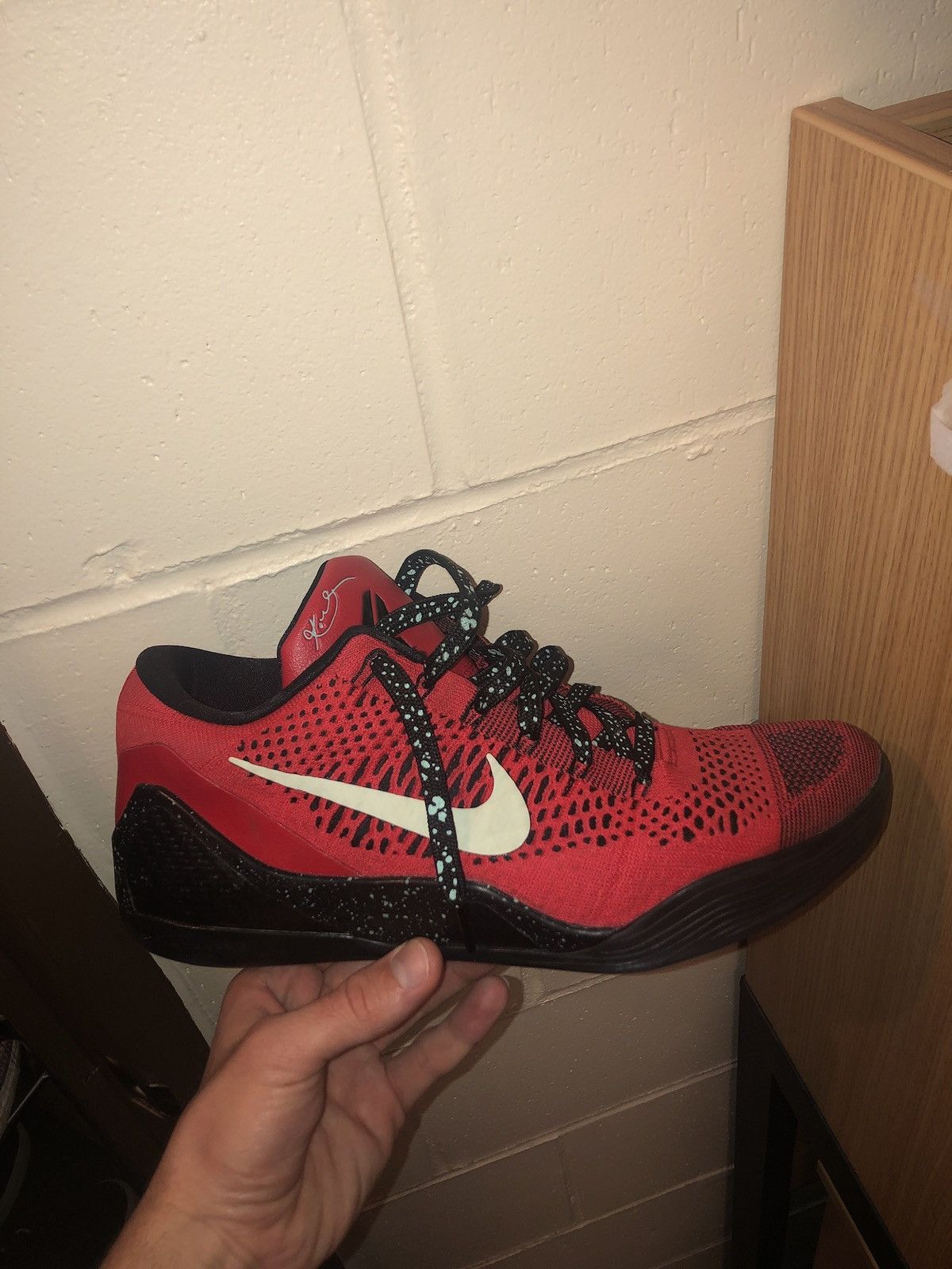 Nike Kobe 9 red university Size US 10.5 / EU 43-44 - 7 Thumbnail