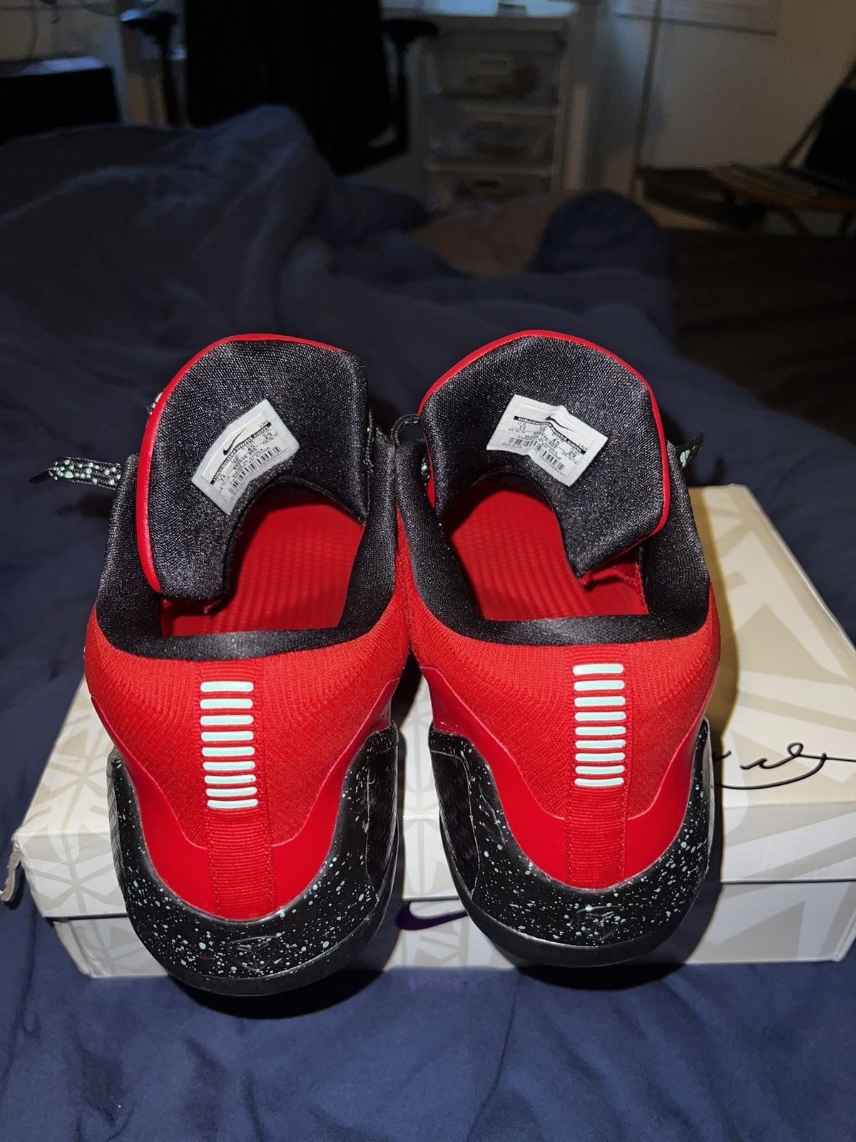 Nike Kobe 9 red university Size US 10.5 / EU 43-44 - 2 Thumbnail