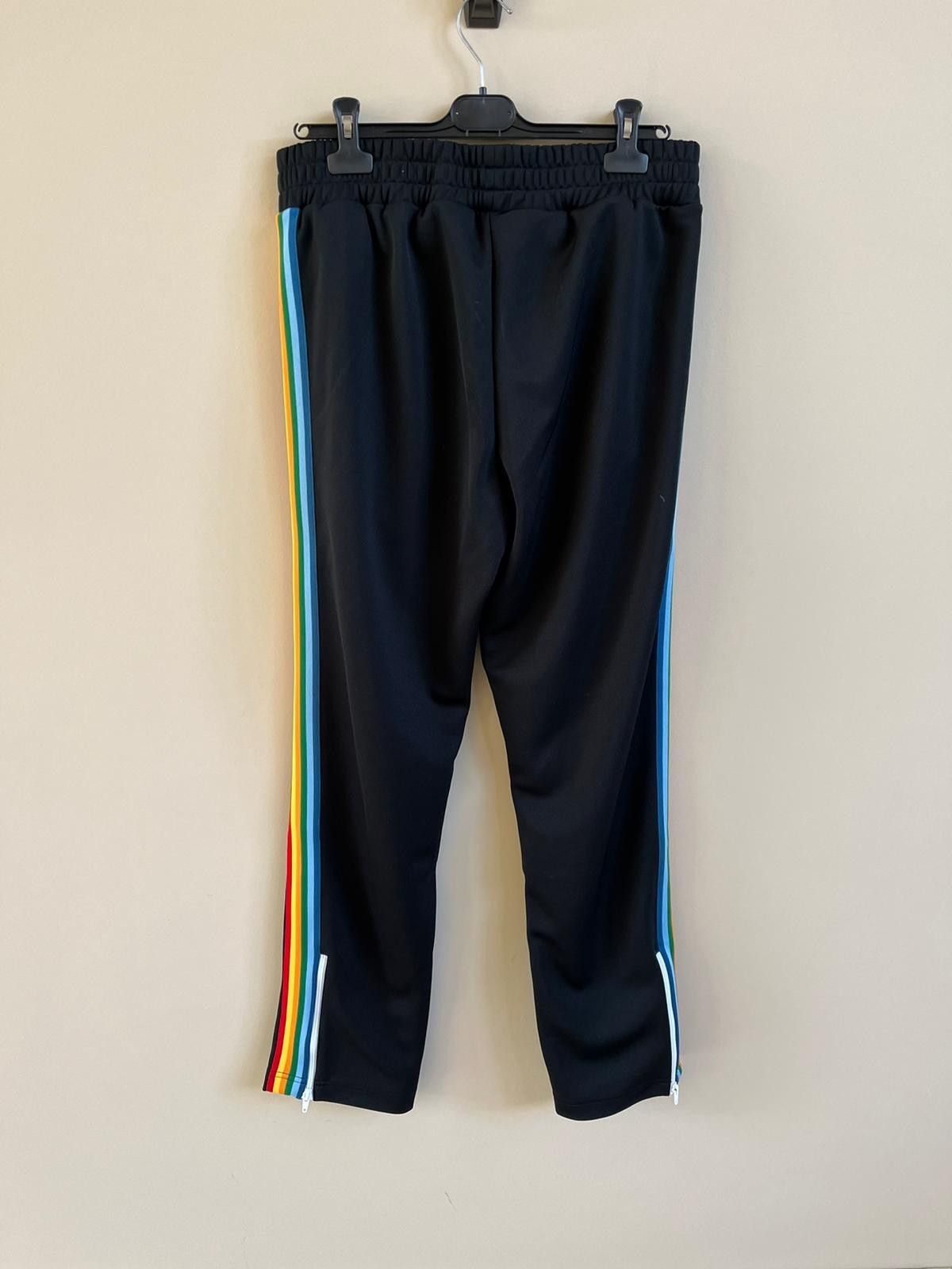Palm Angels Sweatpants in Black Color Size US 34 / EU 50 - 11 Thumbnail