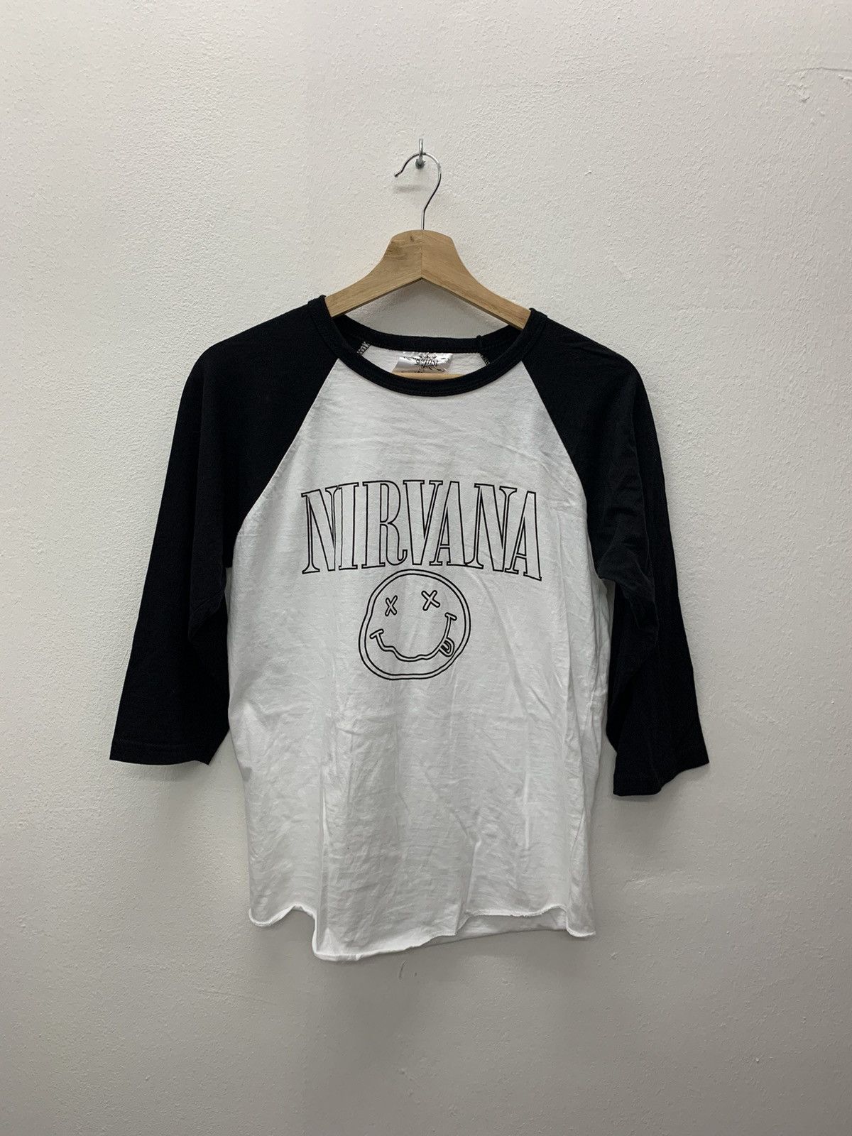 Nirvana Vintage Nirvana Nevermind Raglan Tshirt Botleg Size US S / EU 44-46 / 1 - 2 Thumbnail
