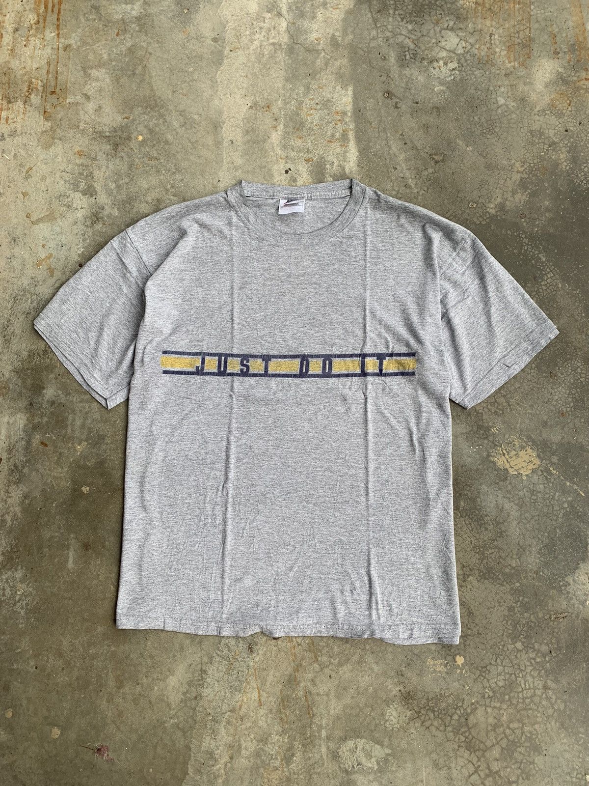Nike Vintage 90s Nike Swoosh Just do It Tshirt Size US XL / EU 56 / 4 - 2 Thumbnail