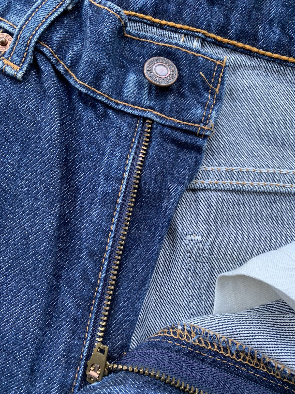 Levi's Vintage Clothing × Vintage Levis 605 Faded Wash Denim Size US 29 - 7 Thumbnail