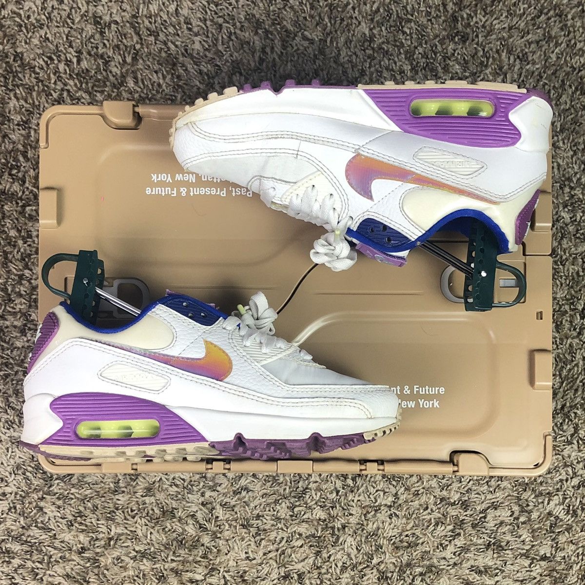 Nike Women’s Nike Air Max 90 SE EASTER Size 6 CJ0623-100 Size US 6 / IT 36 - 3 Thumbnail