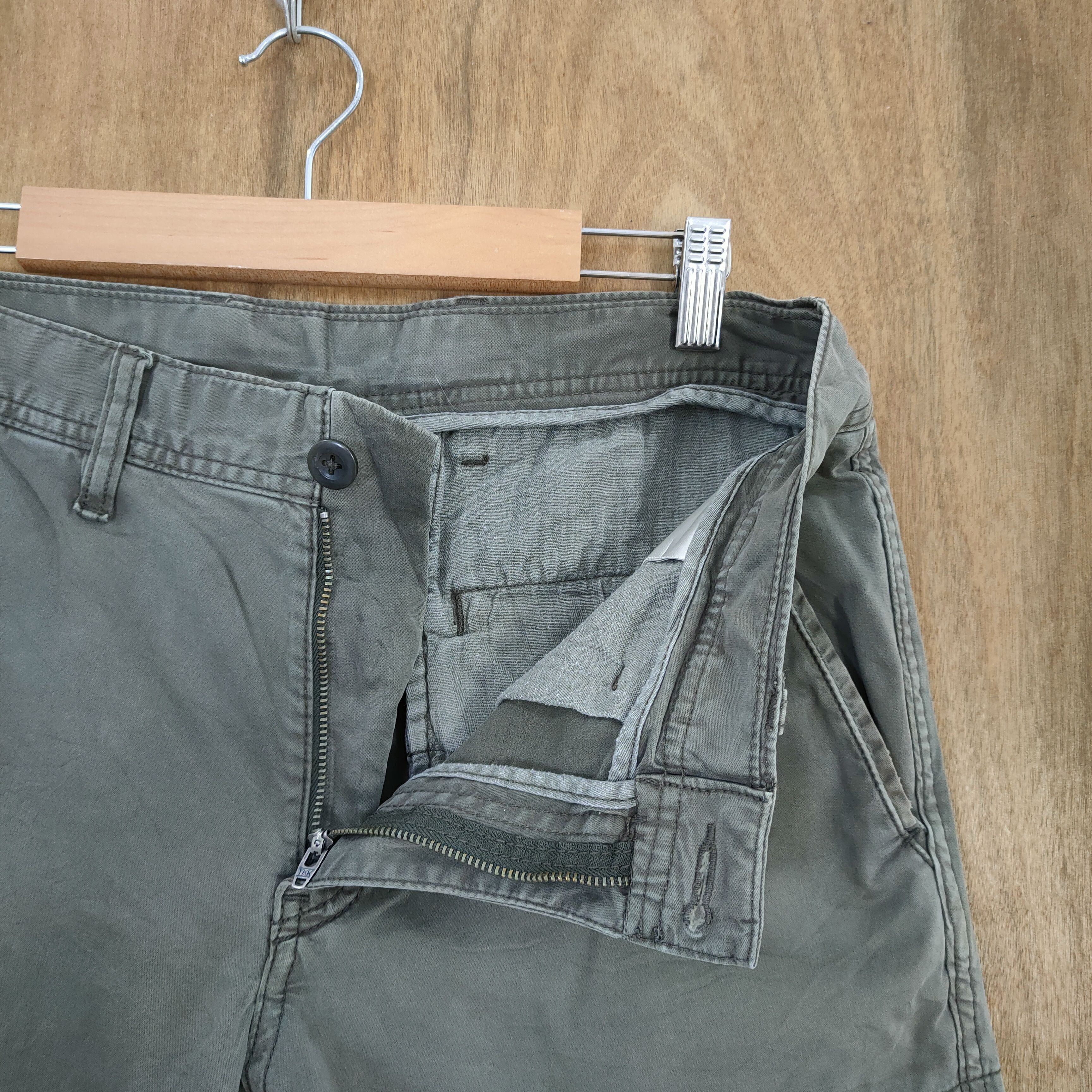 Japanese Brand VINTAGE JAPANESE BRAND FADED GREEN SKINNY CARGO PANTS Size US 30 / EU 46 - 8 Thumbnail