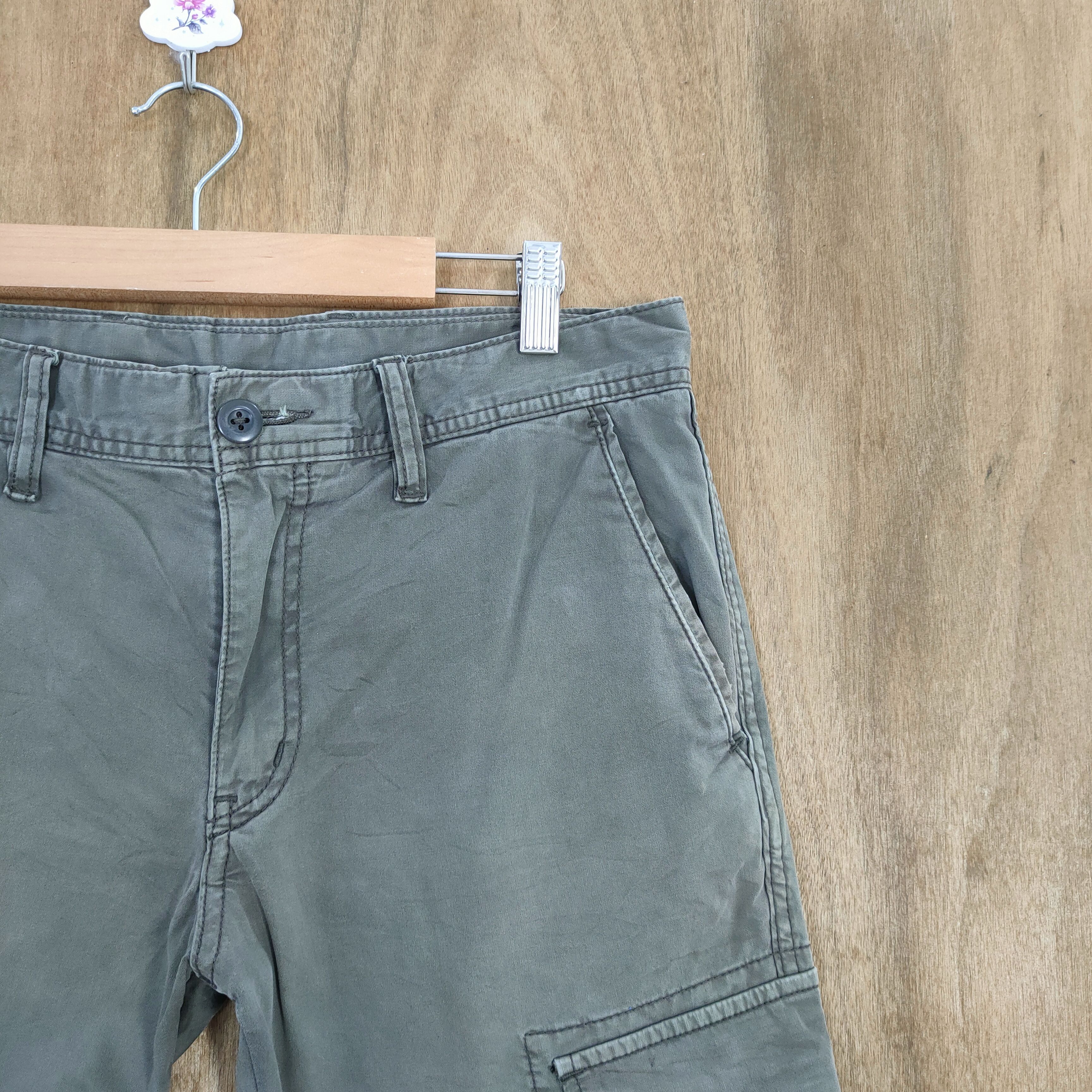 Japanese Brand VINTAGE JAPANESE BRAND FADED GREEN SKINNY CARGO PANTS Size US 30 / EU 46 - 4 Thumbnail