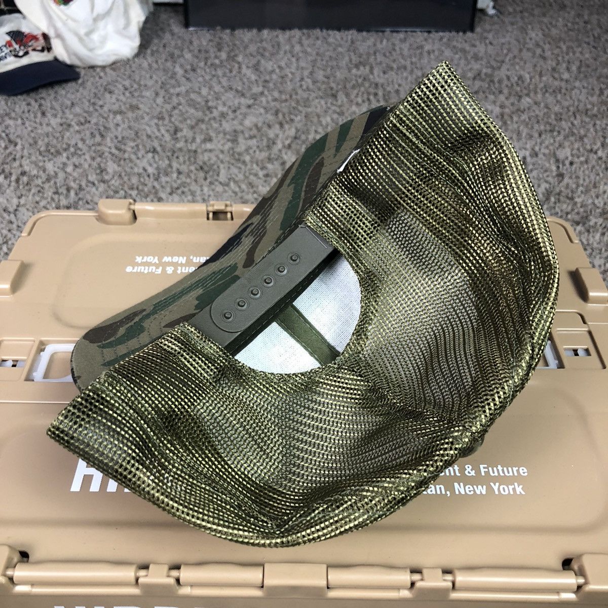 Vintage Vintage YR Camouflage Dart Logo Snapback Trucker Hat Size ONE SIZE - 2 Thumbnail