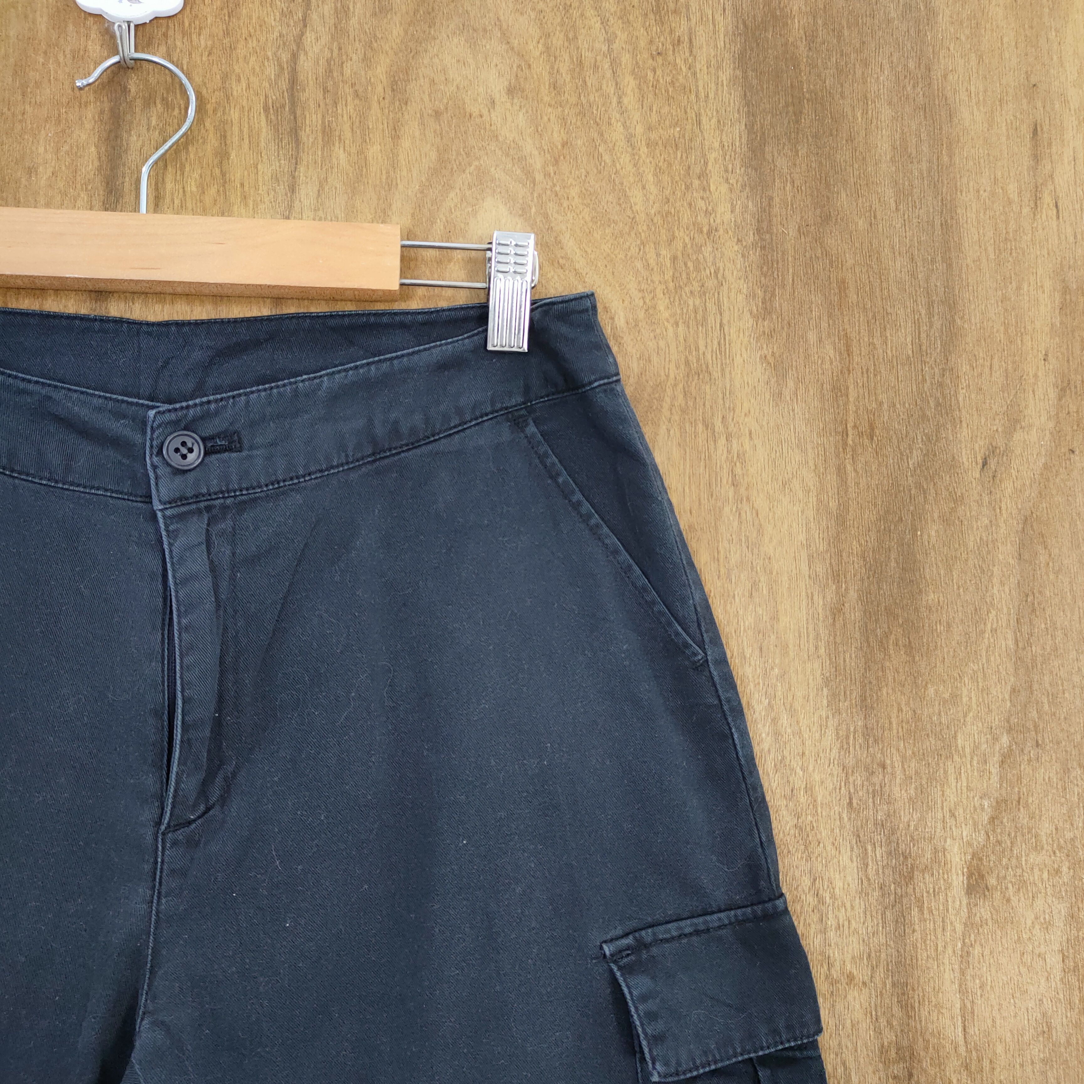 Japanese Brand JAPANESE BRAND BLACK BONDAGE CARGO PANTS Size US 28 / EU 44 - 5 Thumbnail