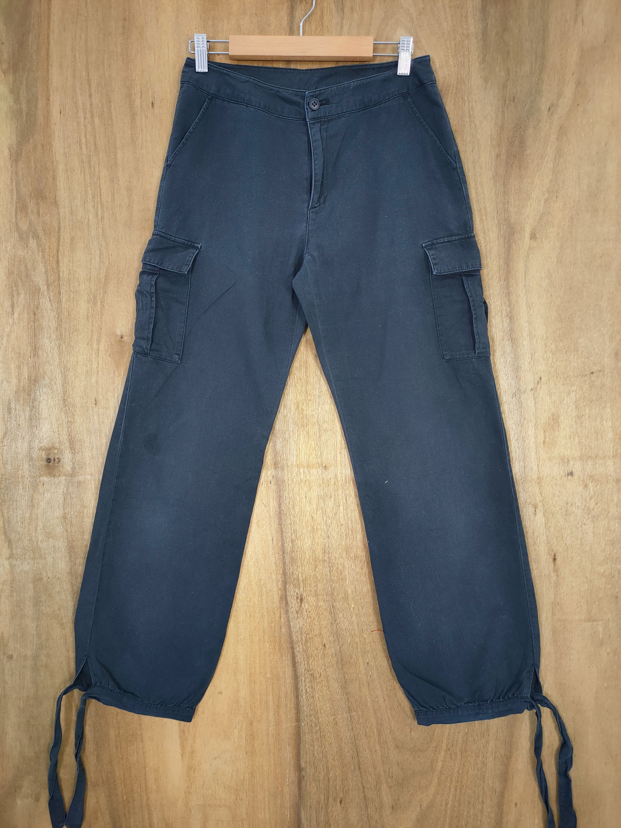 Japanese Brand JAPANESE BRAND BLACK BONDAGE CARGO PANTS Size US 28 / EU 44 - 1 Thumbnail
