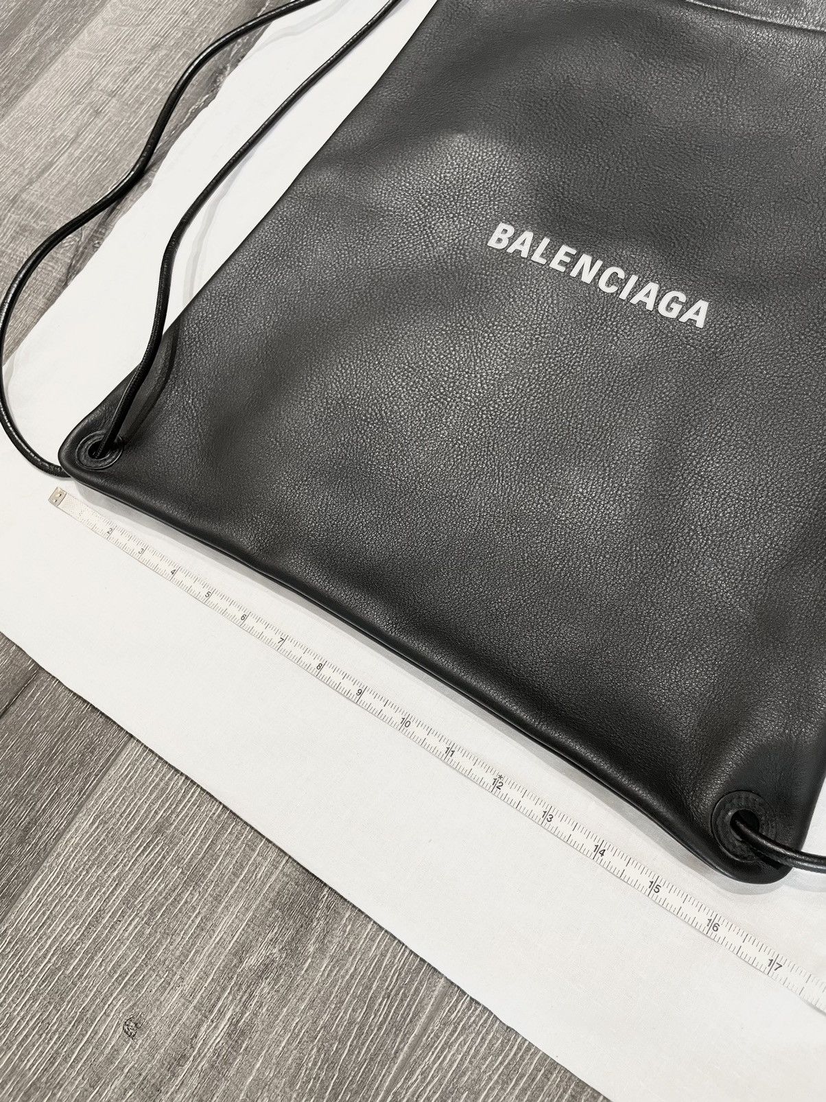 Balenciaga BALENCIAGA Leather Drawstring Backpack Bag Size ONE SIZE - 11 Thumbnail