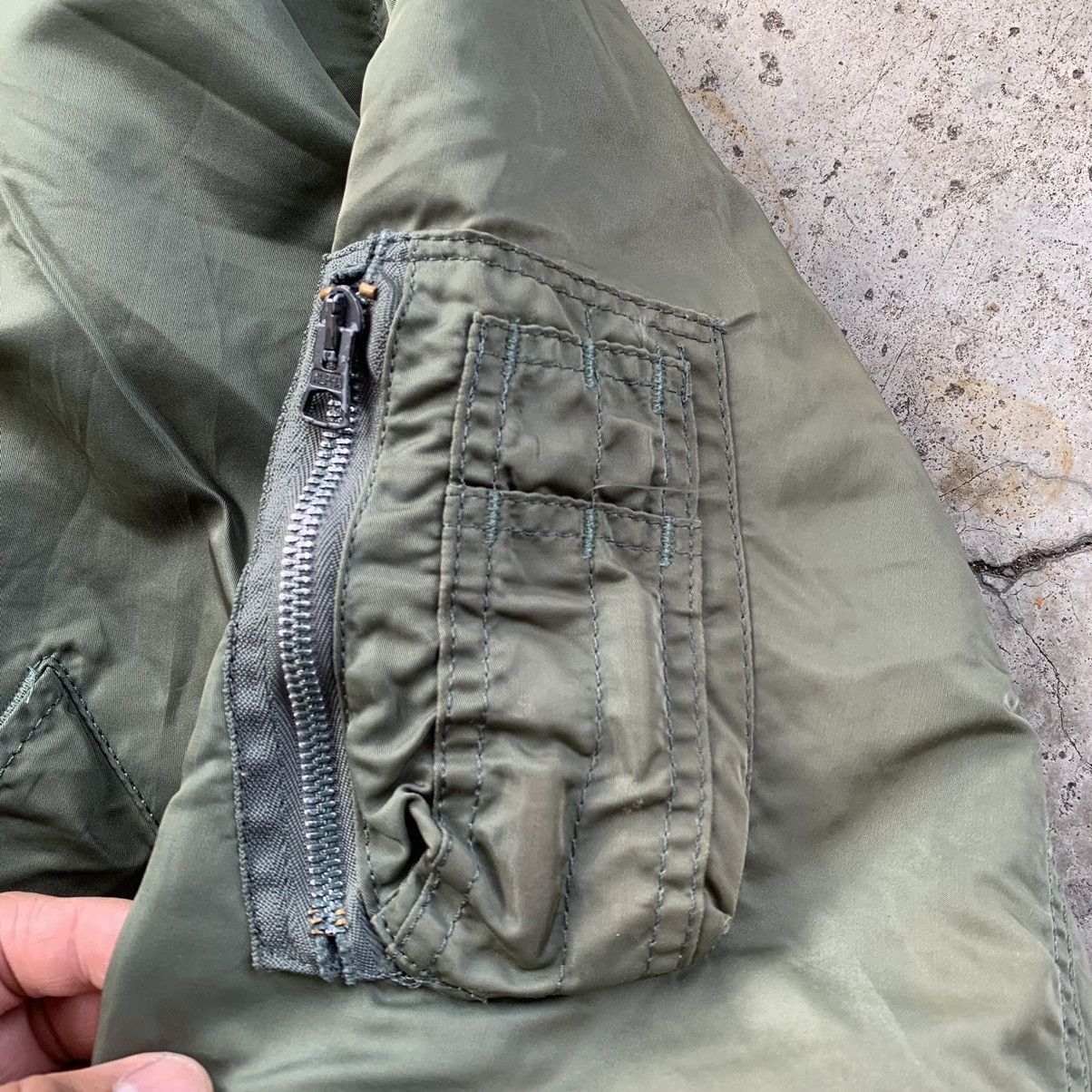 Alpha Industries Alpha Industries reversible vintage bomber military style Size US L / EU 52-54 / 3 - 12 Thumbnail