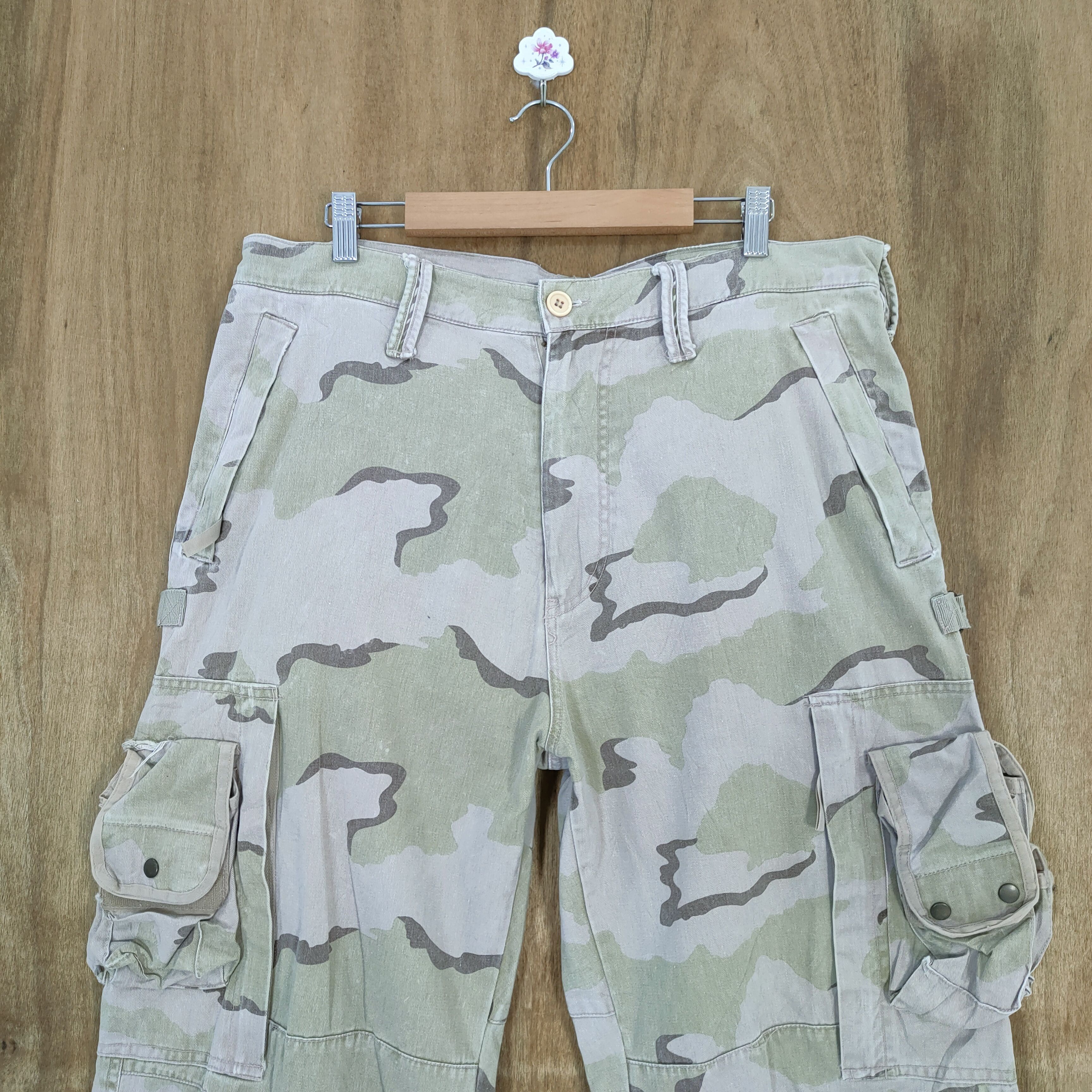 Vintage VINTAGE TROUSERS MAN CAMO MILITARY WAIST BAG CARGO PANTS Size US 36 / EU 52 - 3 Thumbnail