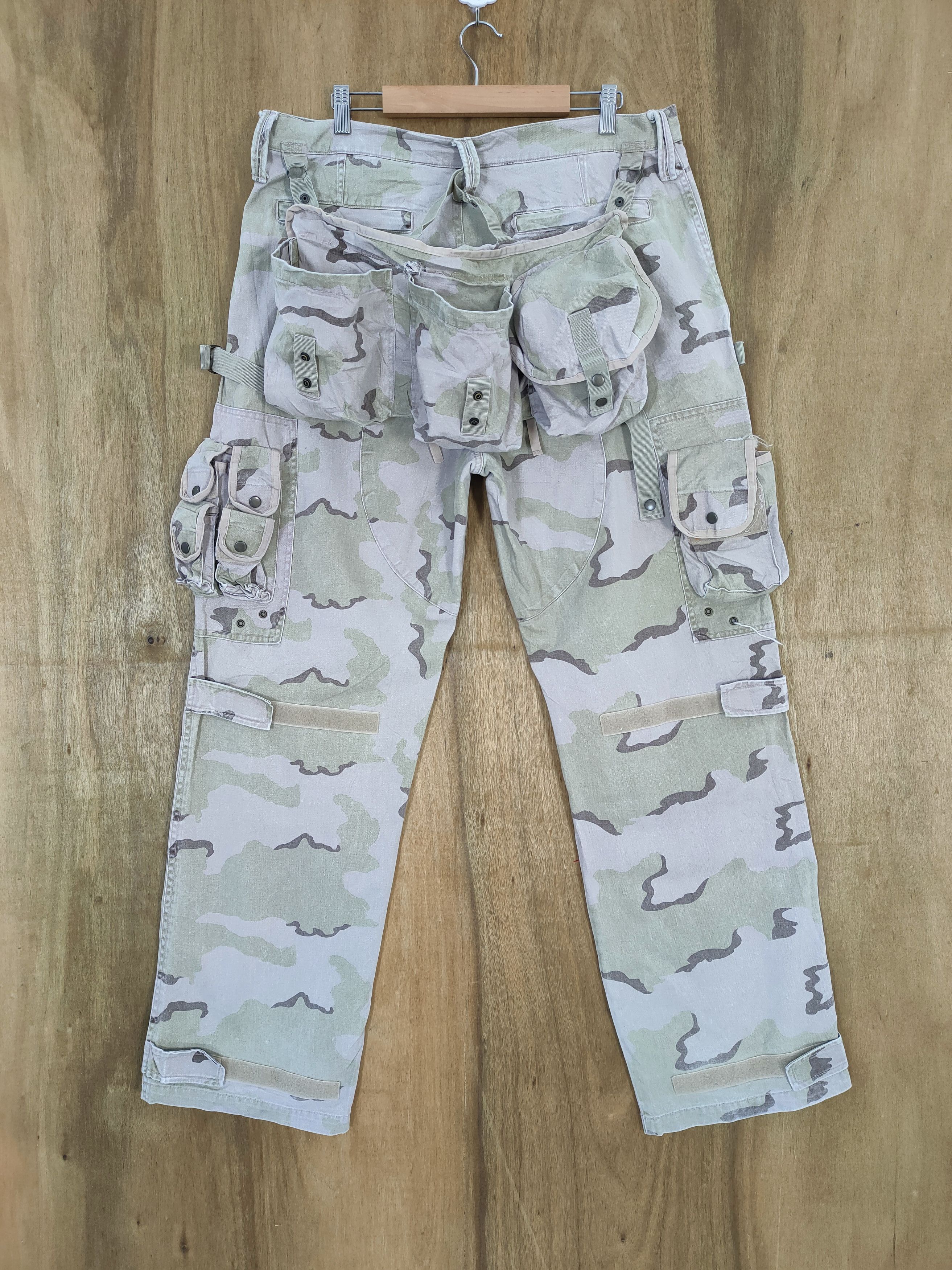Vintage VINTAGE TROUSERS MAN CAMO MILITARY WAIST BAG CARGO PANTS Size US 36 / EU 52 - 17 Thumbnail