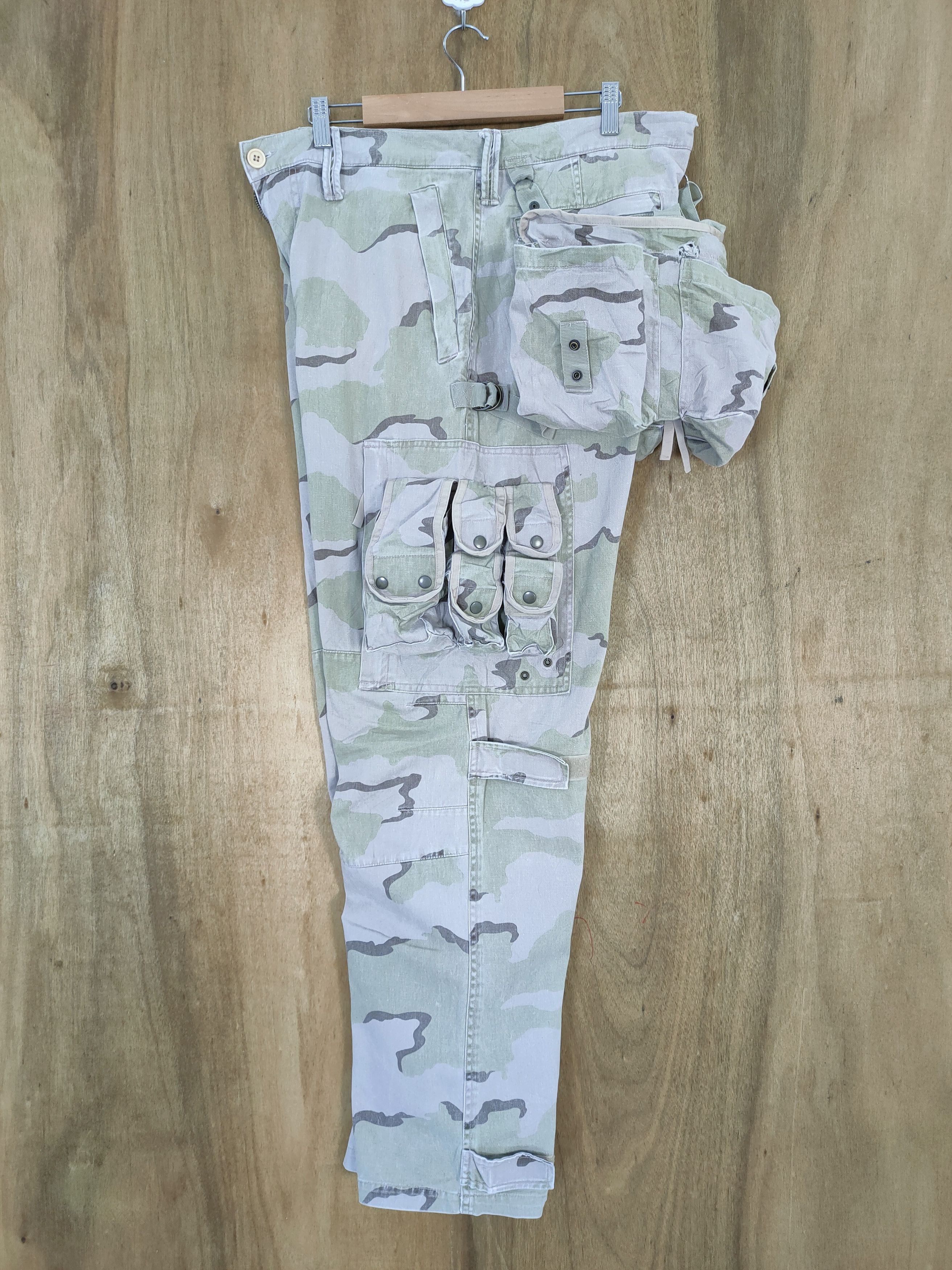 Vintage VINTAGE TROUSERS MAN CAMO MILITARY WAIST BAG CARGO PANTS Size US 36 / EU 52 - 11 Thumbnail