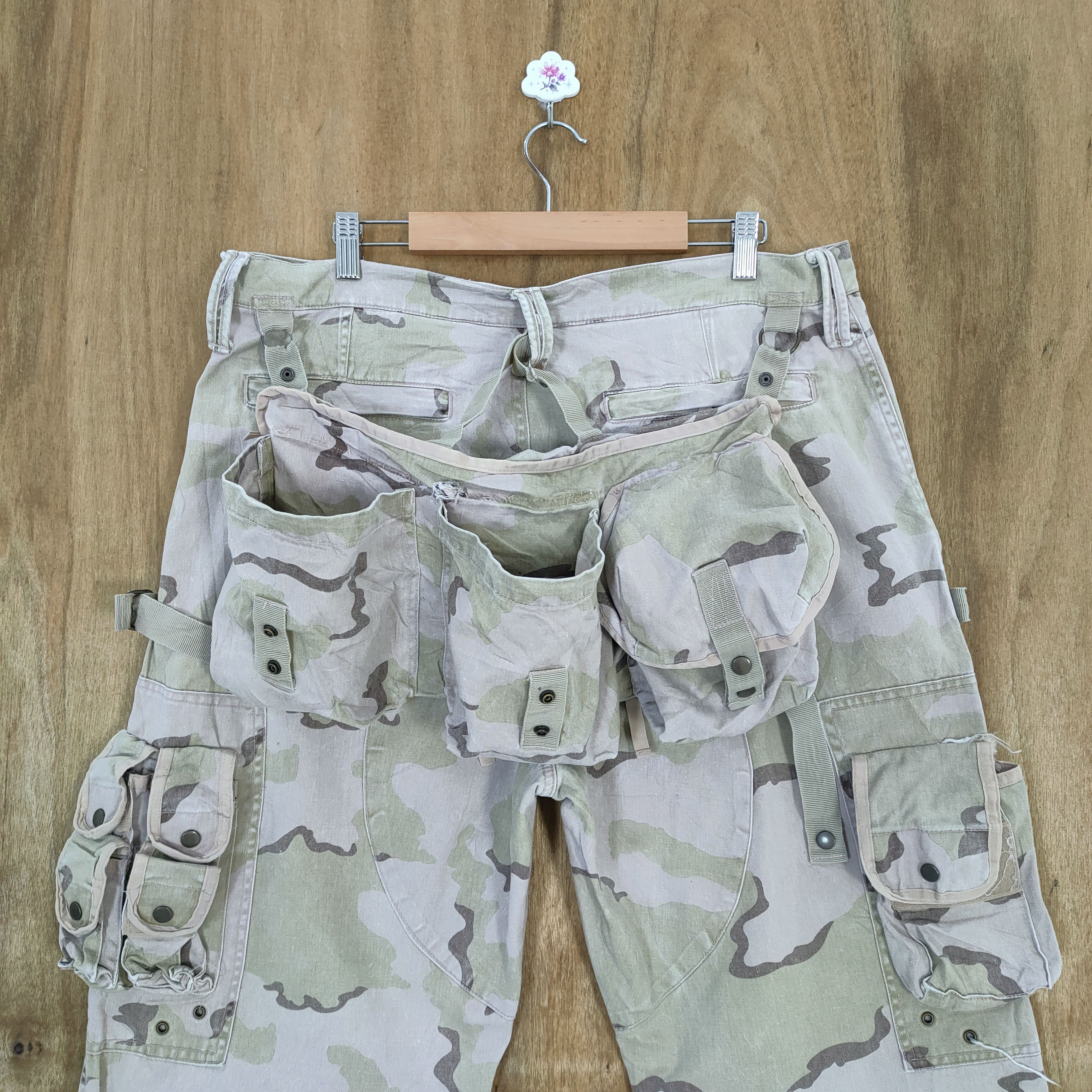 Vintage VINTAGE TROUSERS MAN CAMO MILITARY WAIST BAG CARGO PANTS Size US 36 / EU 52 - 5 Thumbnail