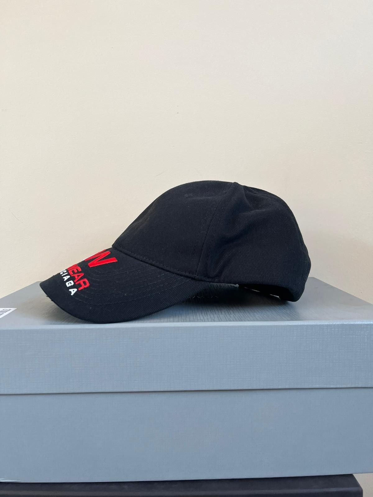 Balenciaga Gym Wear Logo Hat in Black Size ONE SIZE - 6 Thumbnail