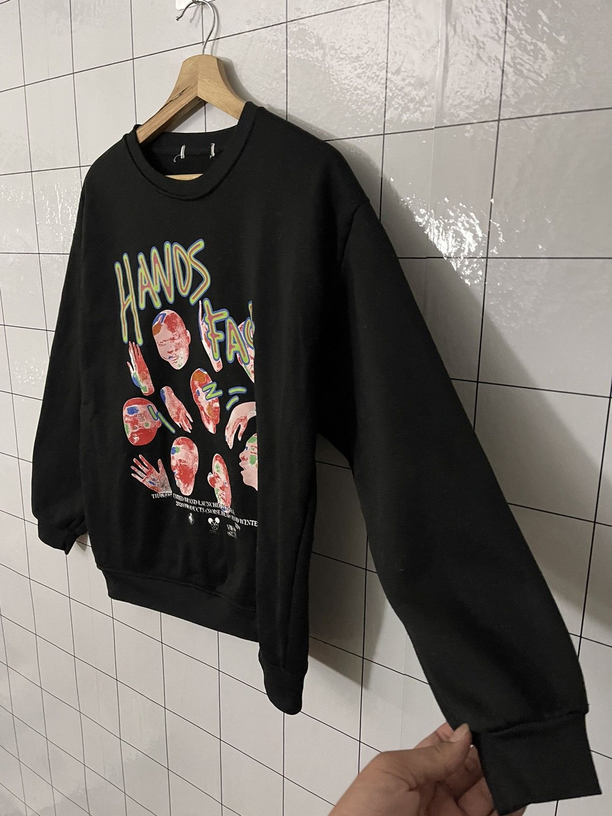 Japanese Brand × Vintage Vintage Hand Face Big Logo Art Design Printed Sweatshirt Size US M / EU 48-50 / 2 - 3 Thumbnail