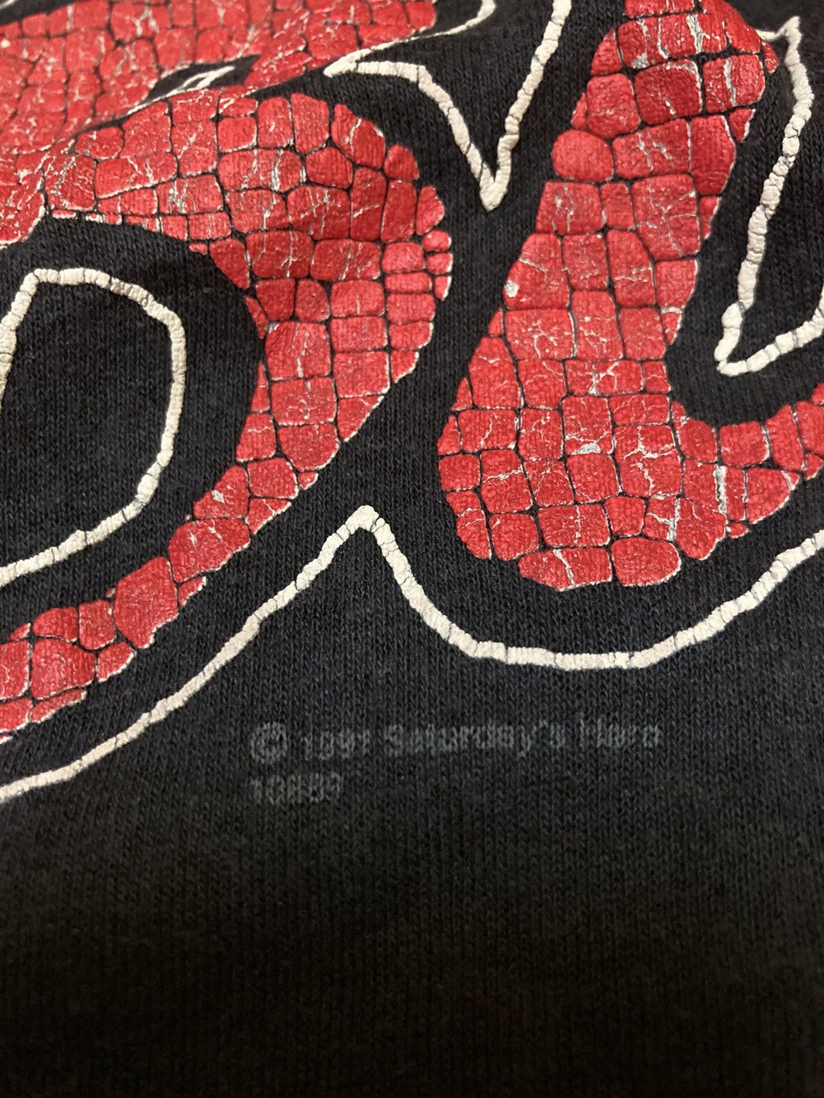 NBA × Vintage Vintage 90s Big Logo Chicago Bulls Tee Size US XL / EU 56 / 4 - 4 Thumbnail