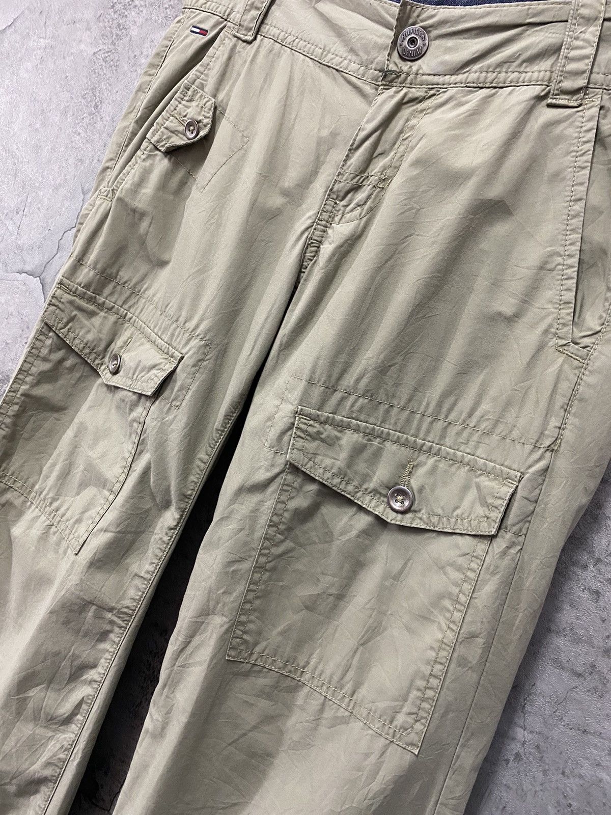 Tommy Hilfiger Vintage Tommy Hilfiger Cargo Parachute Bush Pocket Pants Size US 30 / EU 46 - 8 Thumbnail