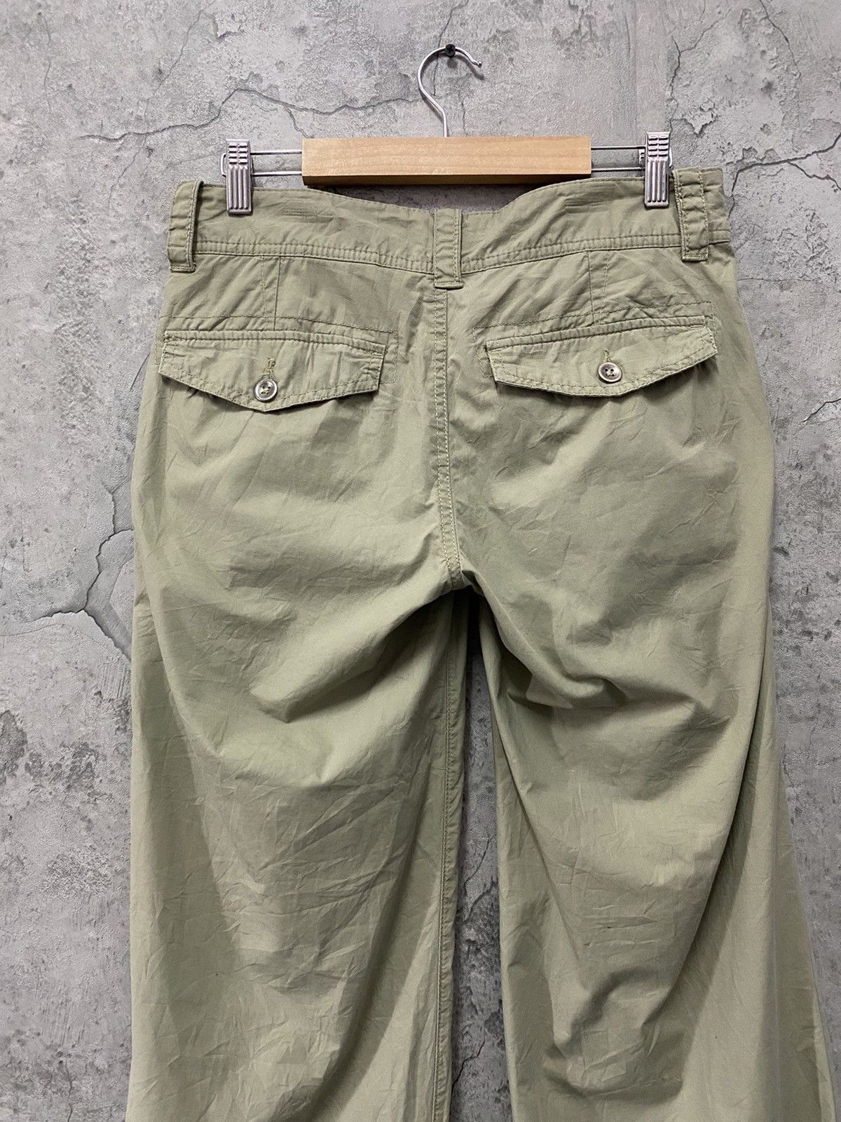 Tommy Hilfiger Vintage Tommy Hilfiger Cargo Parachute Bush Pocket Pants Size US 30 / EU 46 - 11 Thumbnail