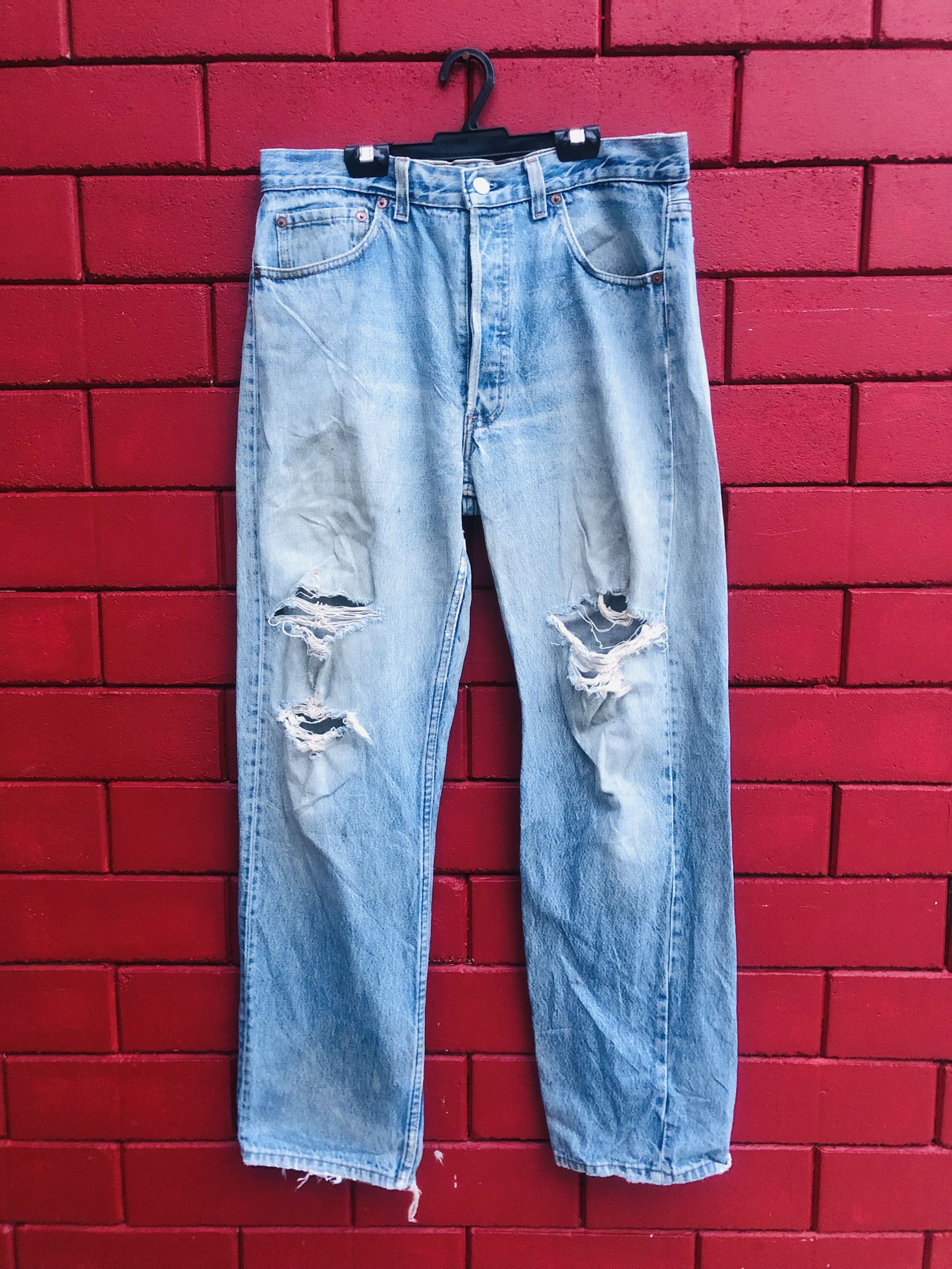 image of Vintage Levis Distressed Sky Blue Colour Designer Style, Men's (Size 31)