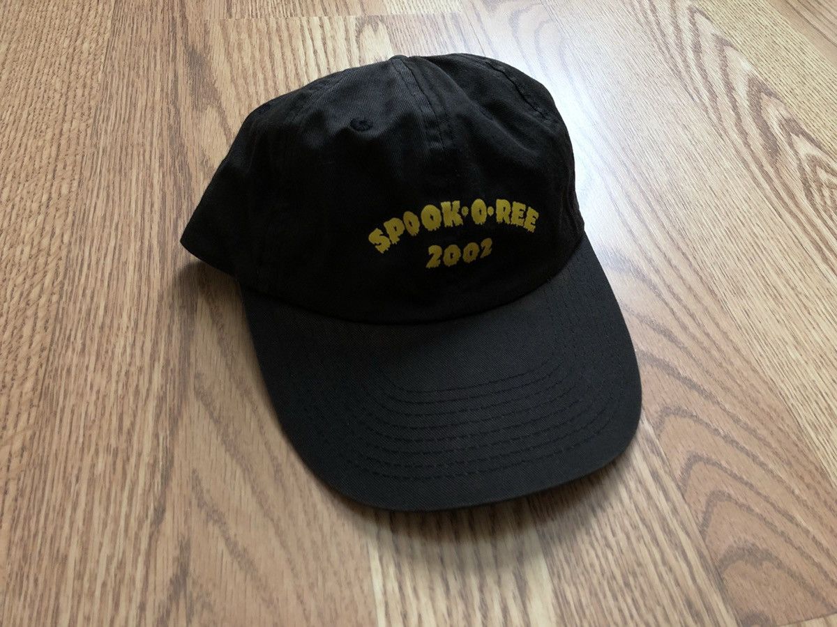 Vintage Vintage Spookoree 2002 Y2K Cap Size ONE SIZE - 1 Thumbnail