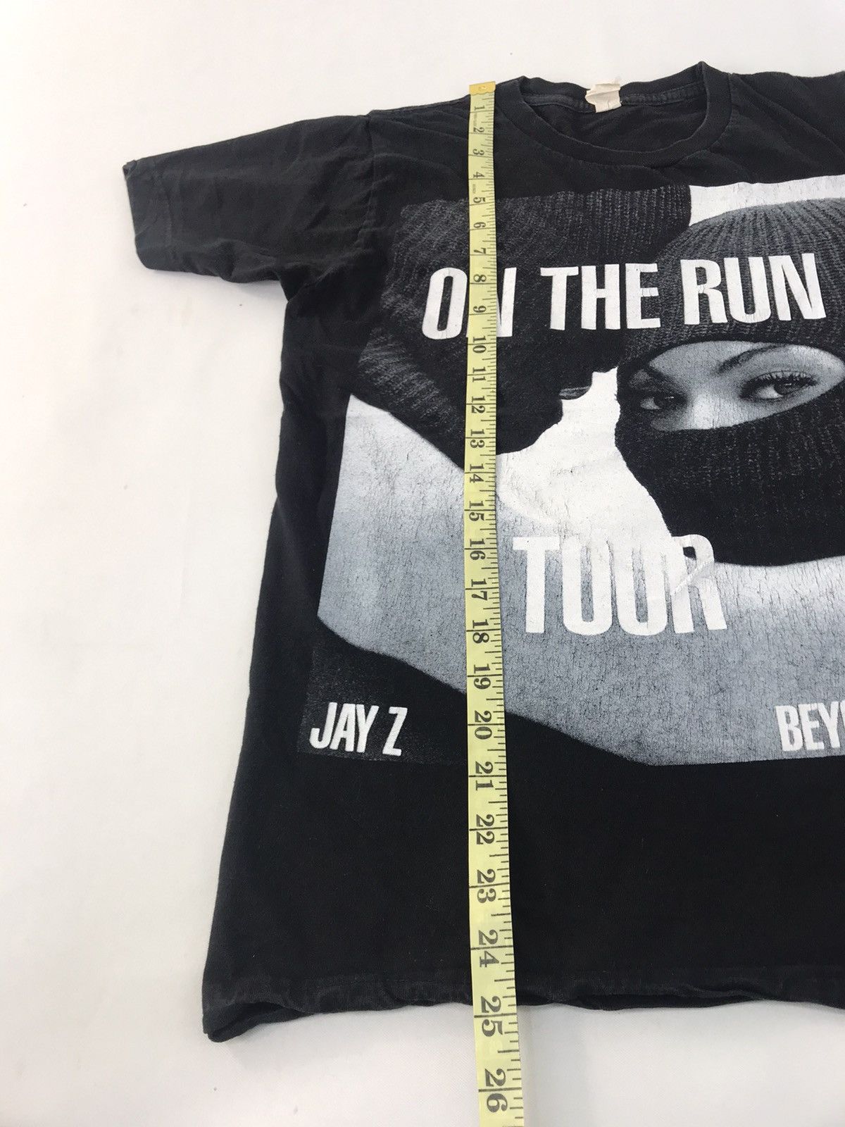 Band Tees The Carters Beyonce Ft Jay Z On The Run Tour Tee Size US S / EU 44-46 / 1 - 7 Thumbnail
