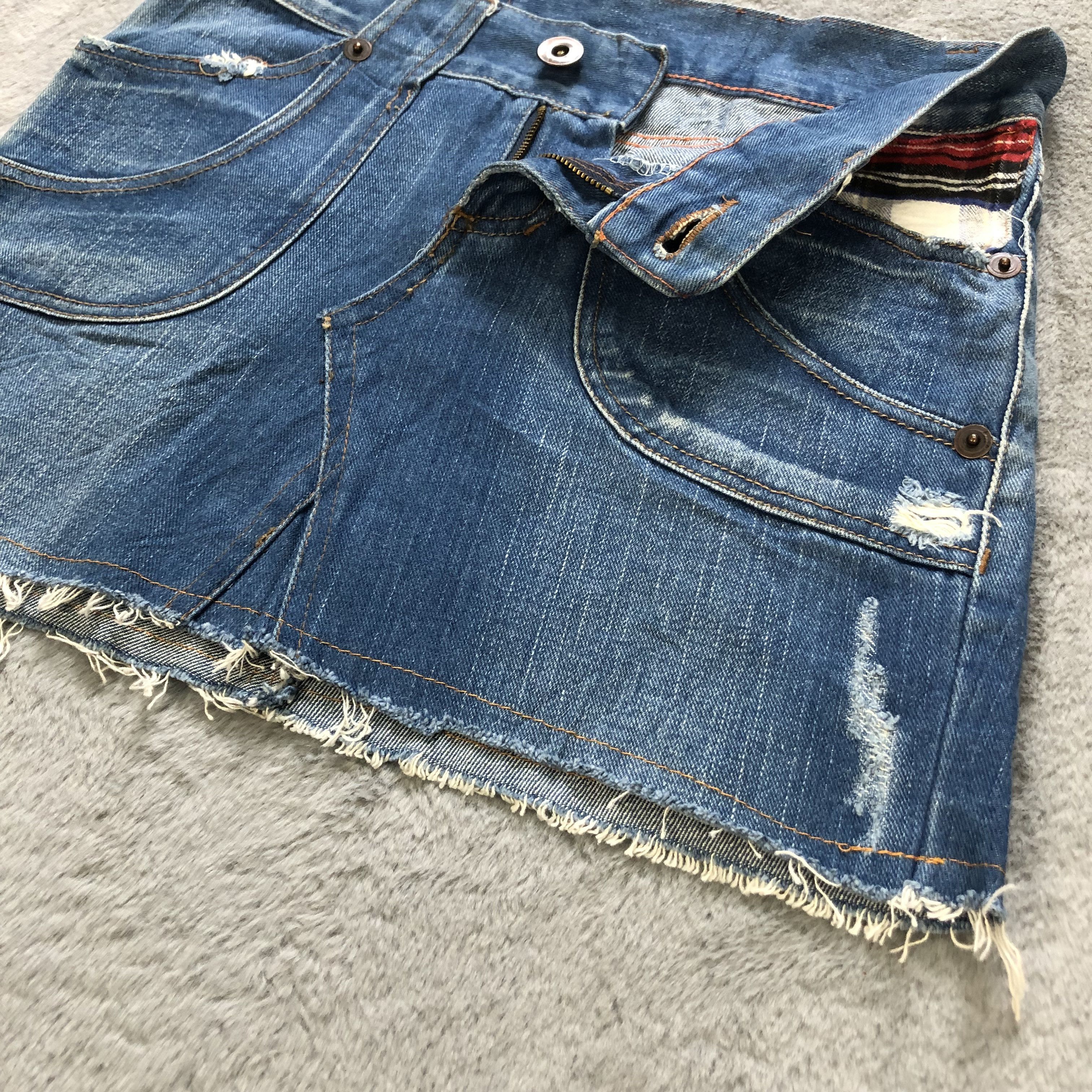 Blue Blue Japan TRASHED🔥 BLUE BLUE JEANS MINI SKIRTS #6903-96 Size 30" / US 8 / IT 44 - 6 Thumbnail