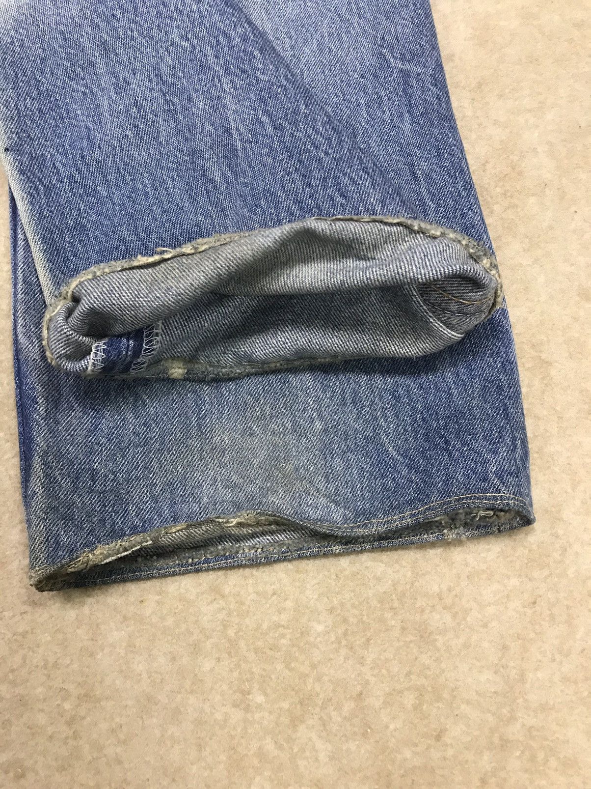 Levi's Vintage Clothing × Vintage Vintage 90s Levi’s 501xx Denim Faded Sun Size US 34 / EU 50 - 6 Thumbnail