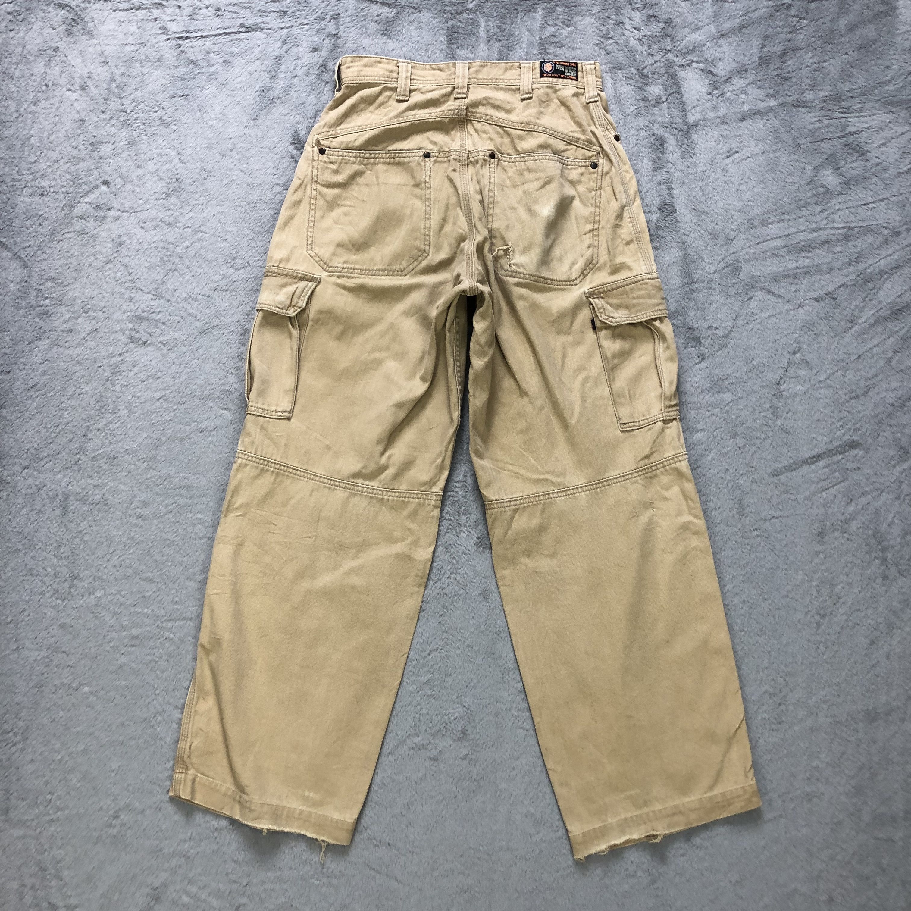 Japanese Brand EVENRIVER UTILITY DOUBLE KNEE CARGO PANTS #6941-99 Size US 27 - 11 Thumbnail