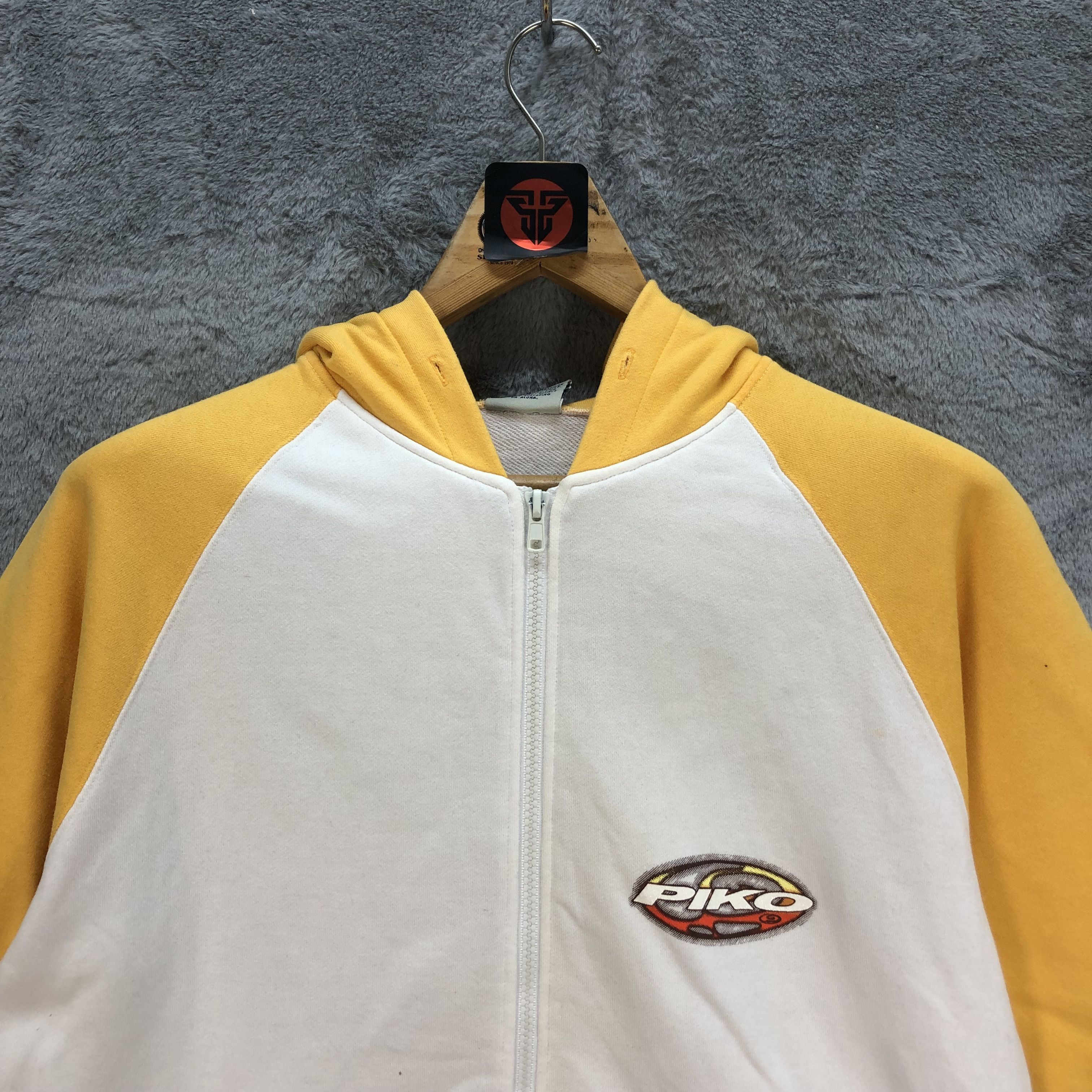 Japanese Brand 90's PIKO BIG LOGO SHORT SLEEVE ZIPPER HOODIES #6946-101 Size US L / EU 52-54 / 3 - 5 Thumbnail