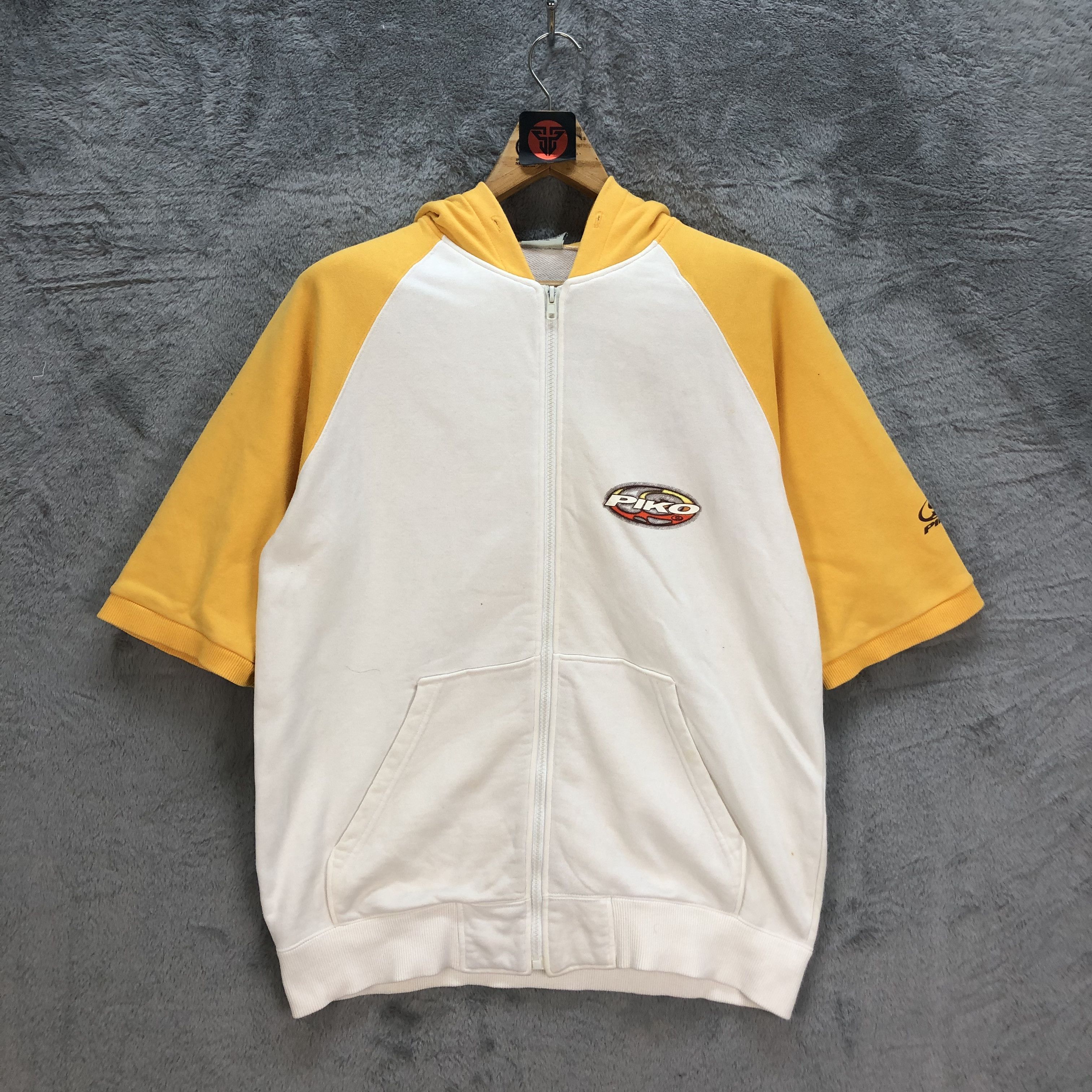 Japanese Brand 90's PIKO BIG LOGO SHORT SLEEVE ZIPPER HOODIES #6946-101 Size US L / EU 52-54 / 3 - 4 Thumbnail