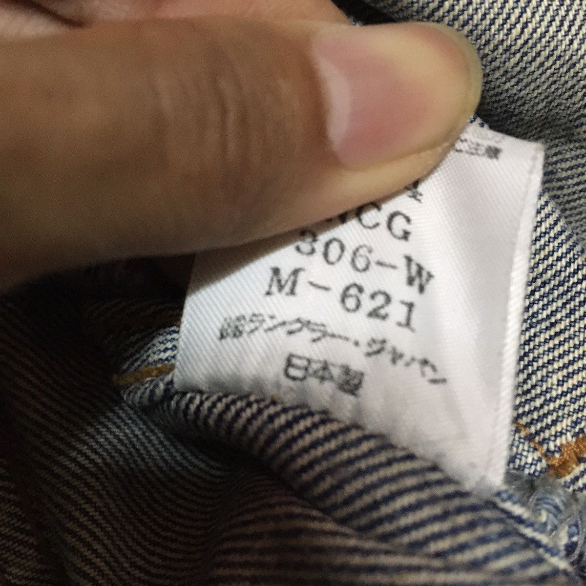 Wrangler Vintage Wrangler Distressed Denim Jacket Made in Japan Size US L / EU 52-54 / 3 - 11 Thumbnail