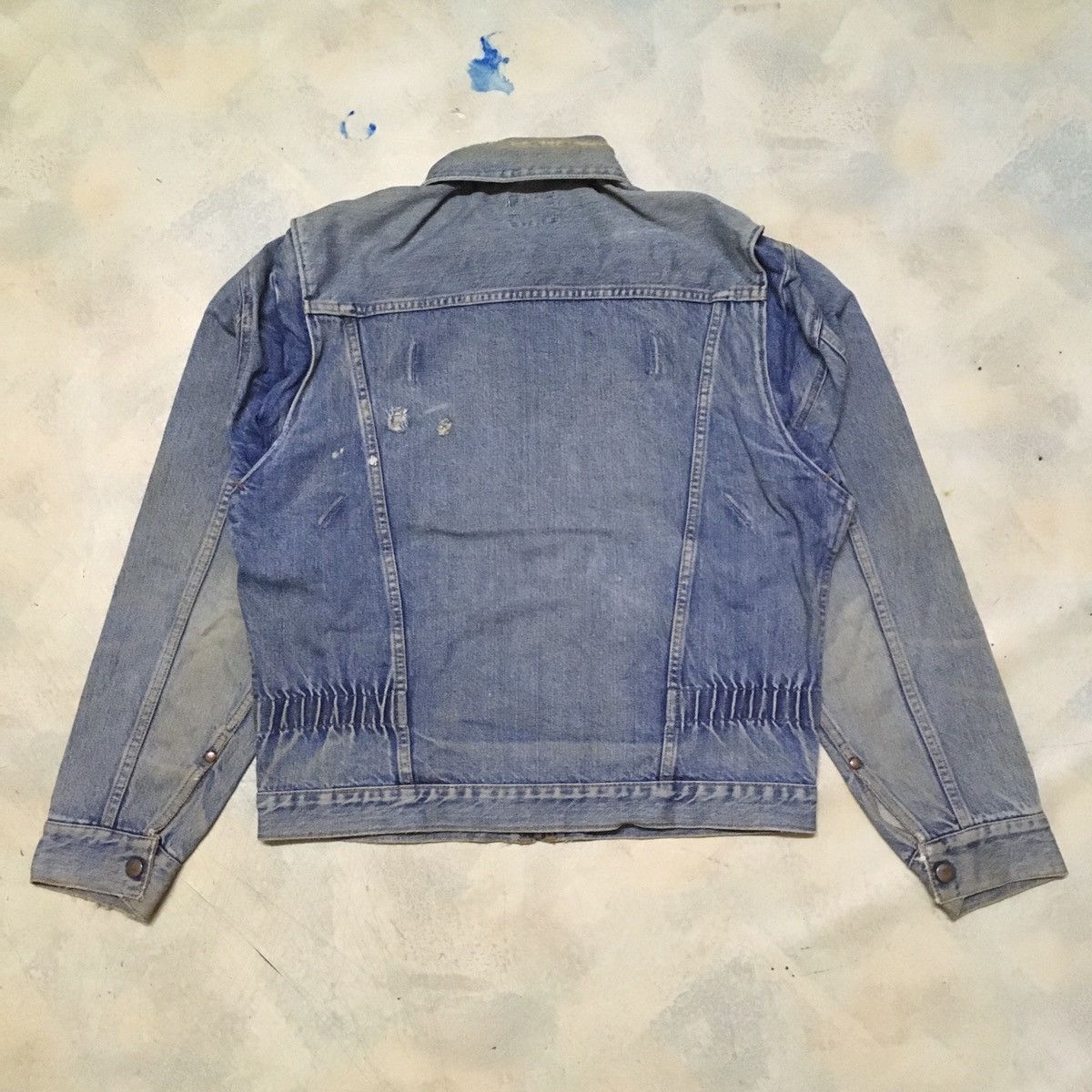 Wrangler Vintage Wrangler Distressed Denim Jacket Made in Japan Size US L / EU 52-54 / 3 - 2 Thumbnail