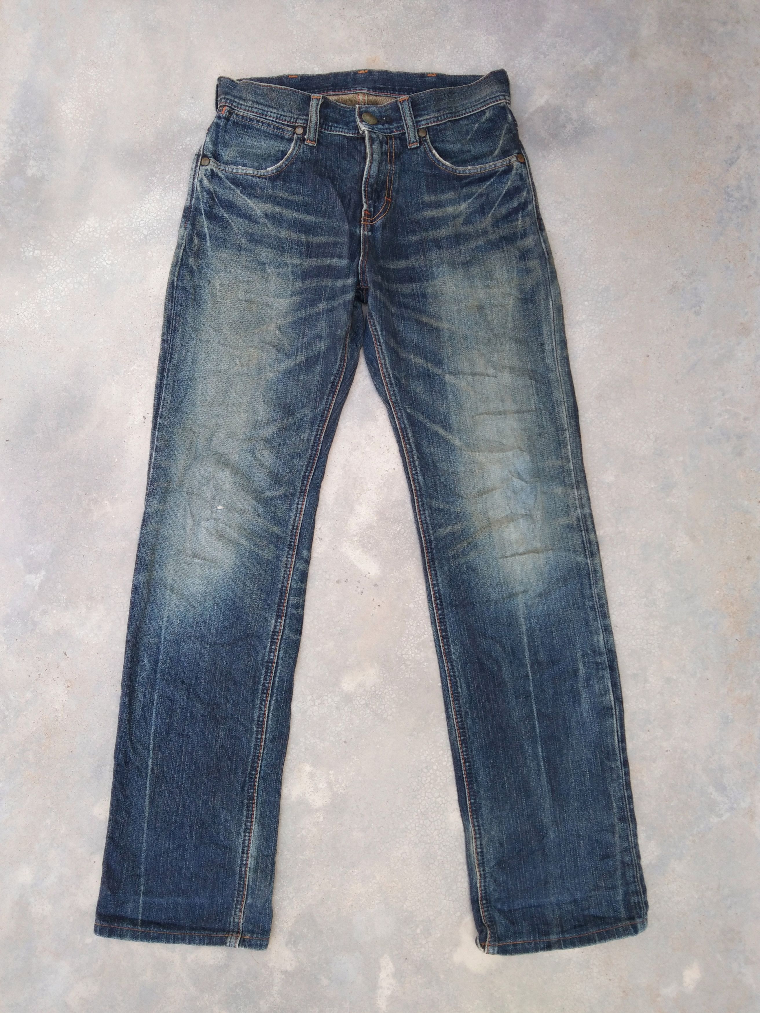 Japanese Brand Vintage Wrangler Distressed Jeans 28x31 Size US 28 / EU 44 - 1 Thumbnail
