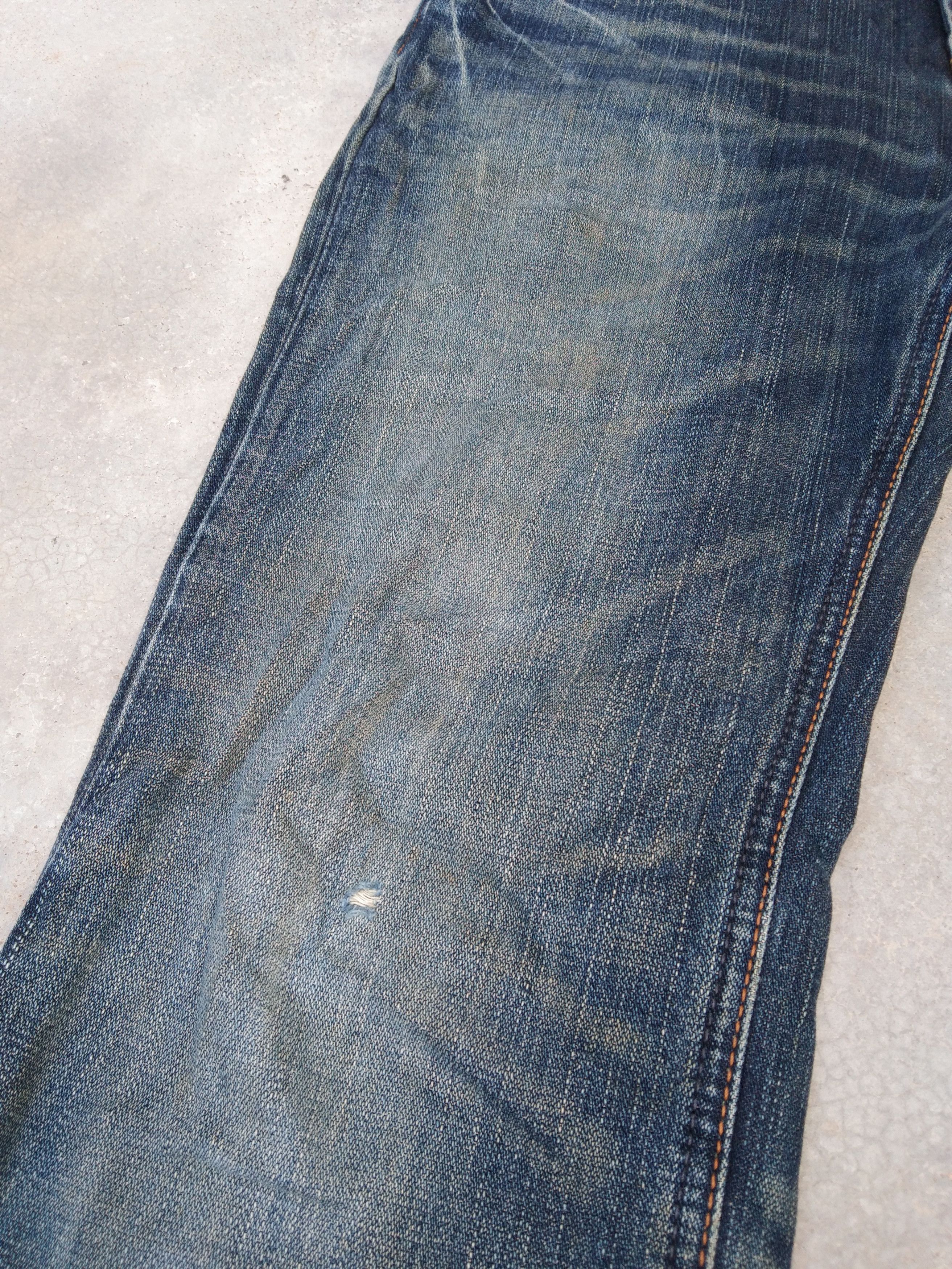 Japanese Brand Vintage Wrangler Distressed Jeans 28x31 Size US 28 / EU 44 - 5 Thumbnail